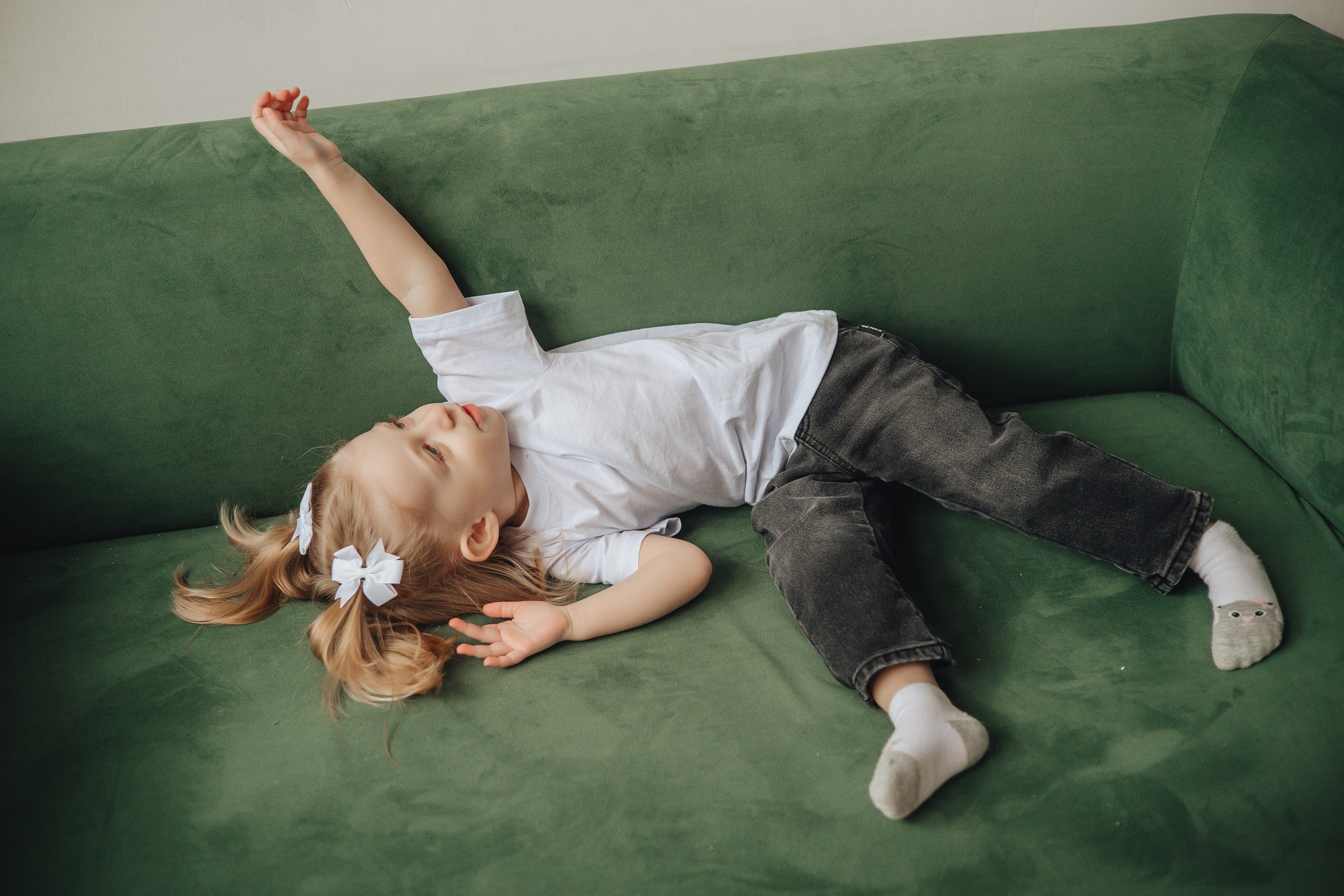 Вика ждет сестренку. Свадебный и семейный фотограф Пушкин Царское Село СПБ Питер Санкт-Петербург и Рязань Ольга Козлова