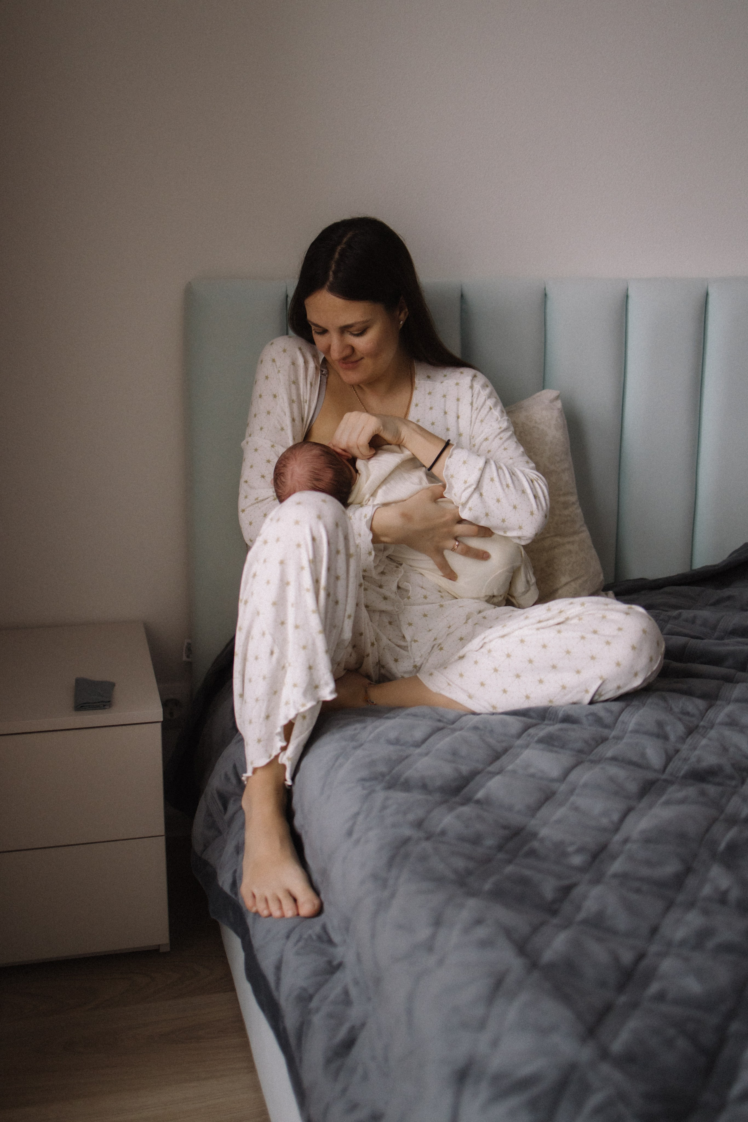 Семейная домашняя фотосессия новорожденного. Семейный фотограф в Москве и Люберцах Юлия Гуськова