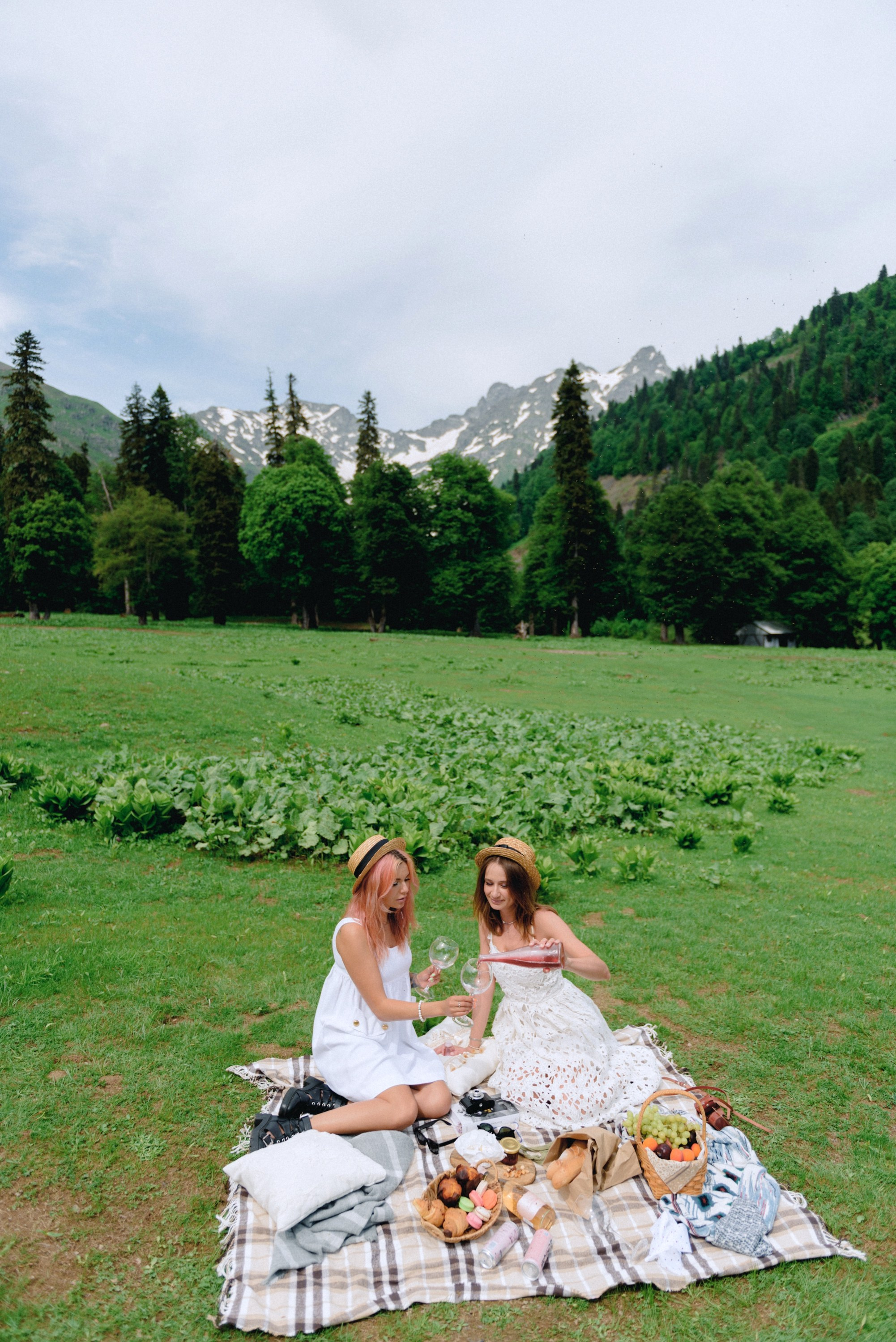 Alpine meadows phototour|The Italian Dolomites Love Story photoshoot. Fedor Lemeshko — Destination Wedding and Family Lifestyle photographer