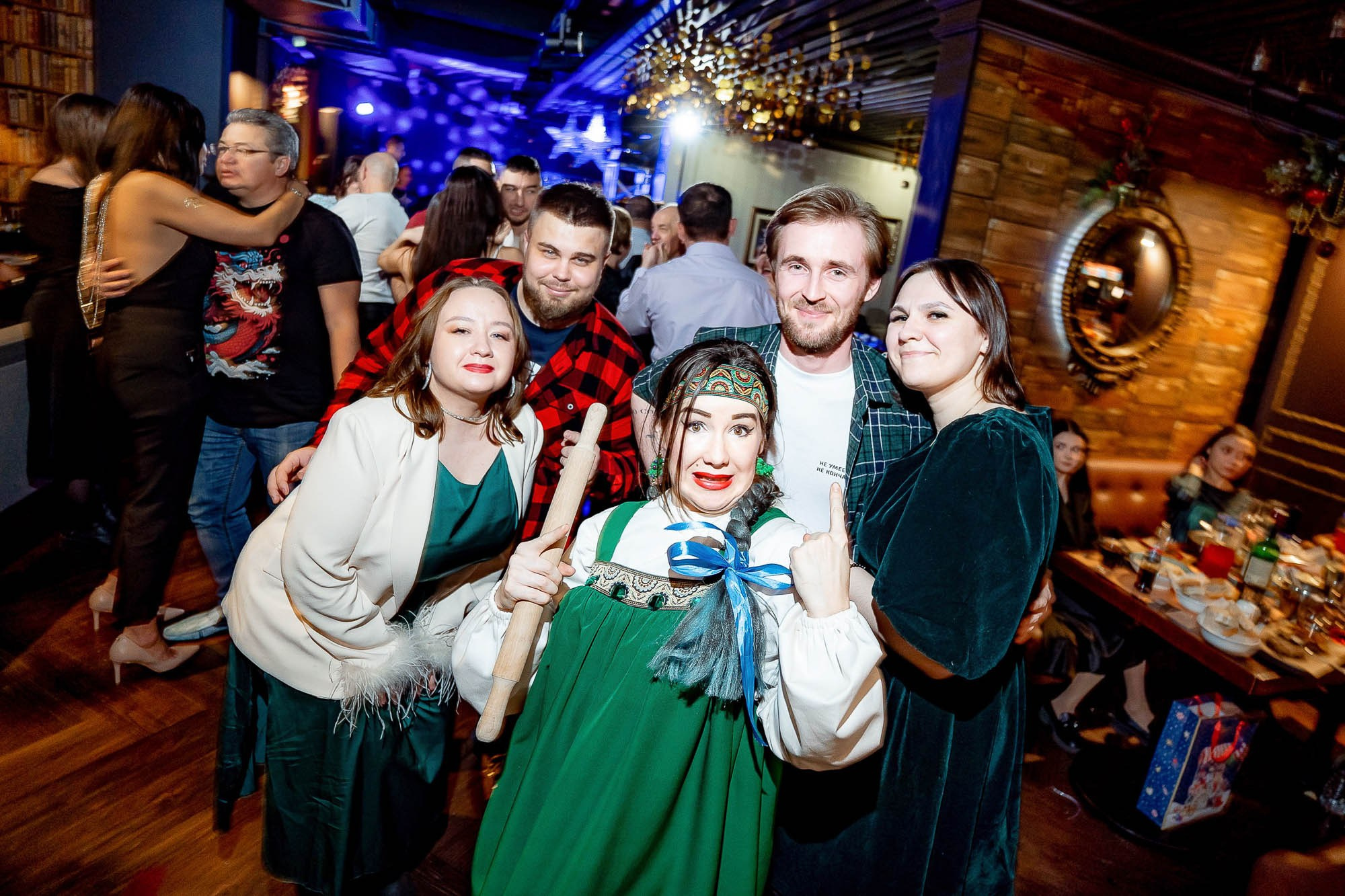 Новый год 2024 в Peoples. Сергей Кошкин. Репортажная и ивент-фотография в Сургуте