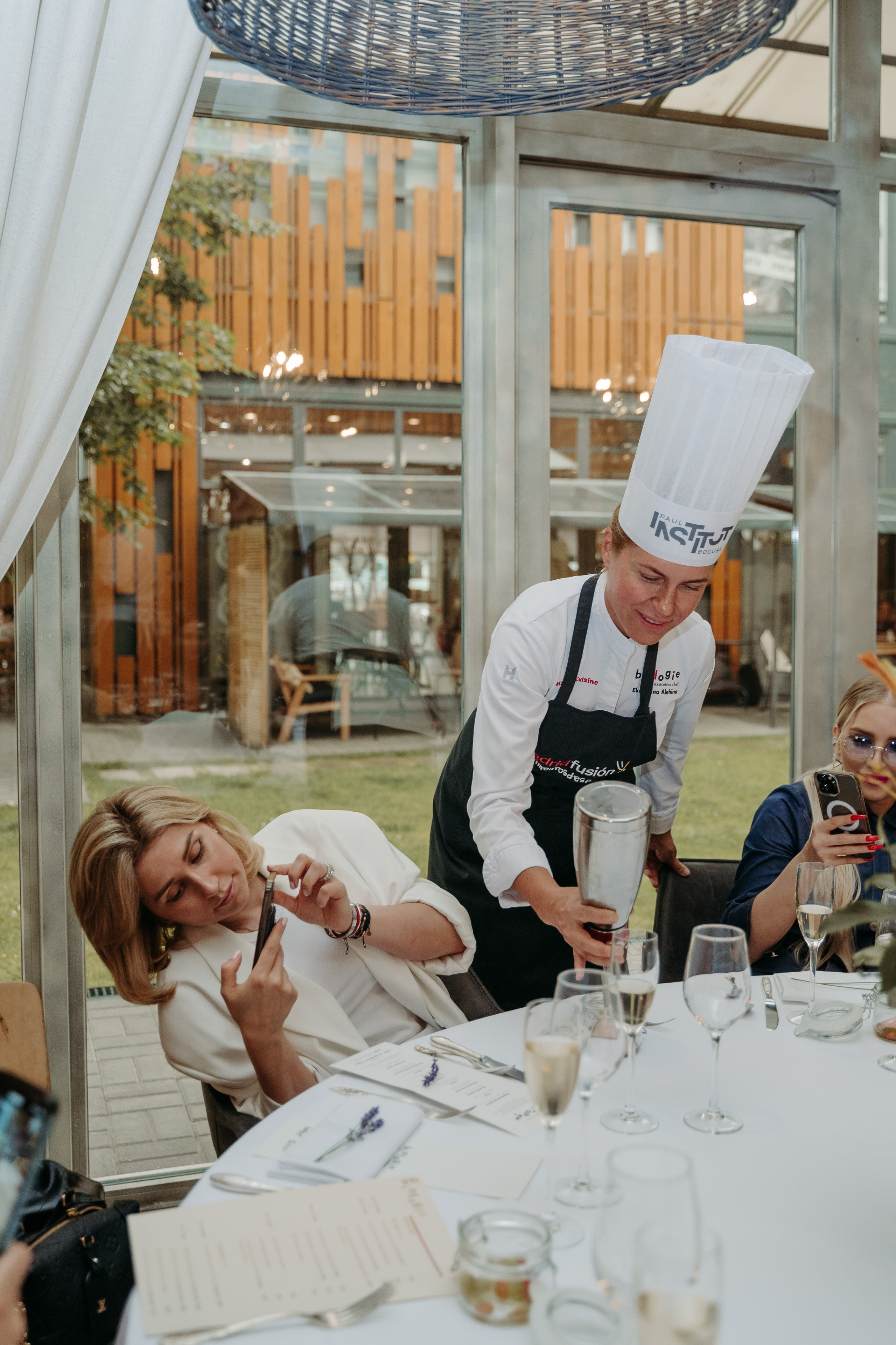 Открытый ужин с Mishlen Шеф Поварами. Репортажный и свадебный фотограф в Москве Рая Небогатова