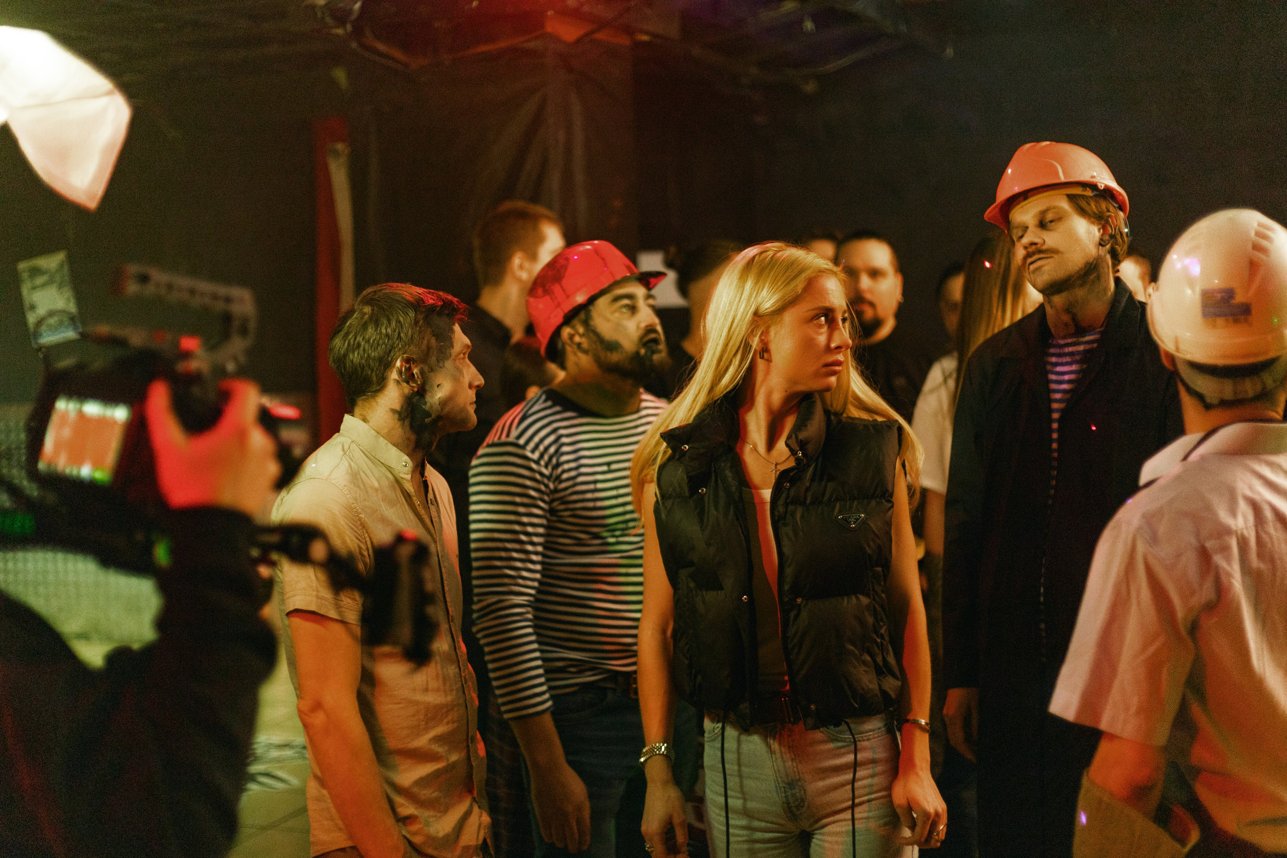 Бэкстейдж со съёмок фильма «Третья смена». Фотограф Александр Закадычный | Таганрог