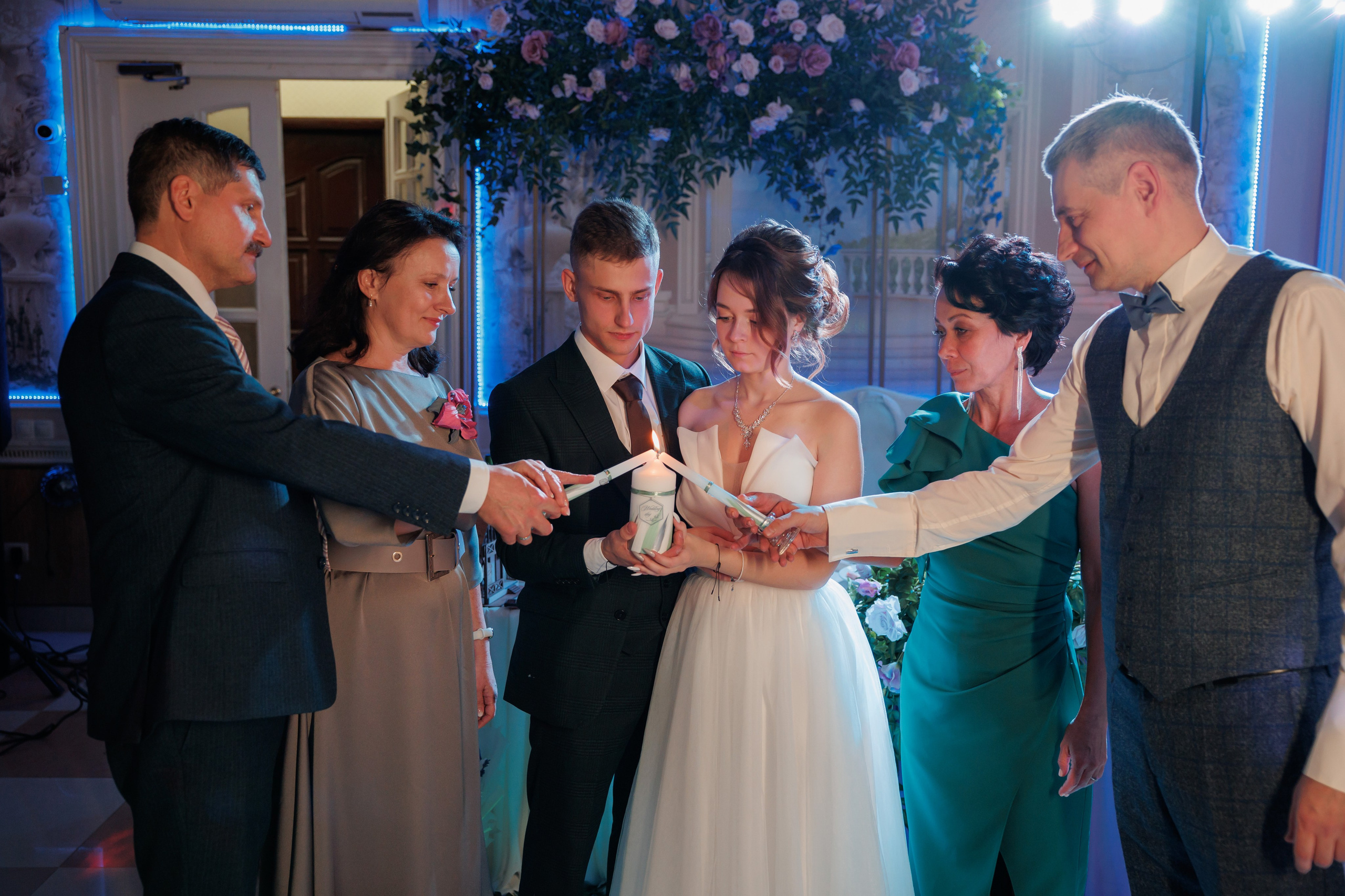 Константин и Дарья, ЗАГС ВДНХ, отель Soluxe, ресторан «Антик». Свадебный и репортажный фотограф (Москва, Королев и другие)