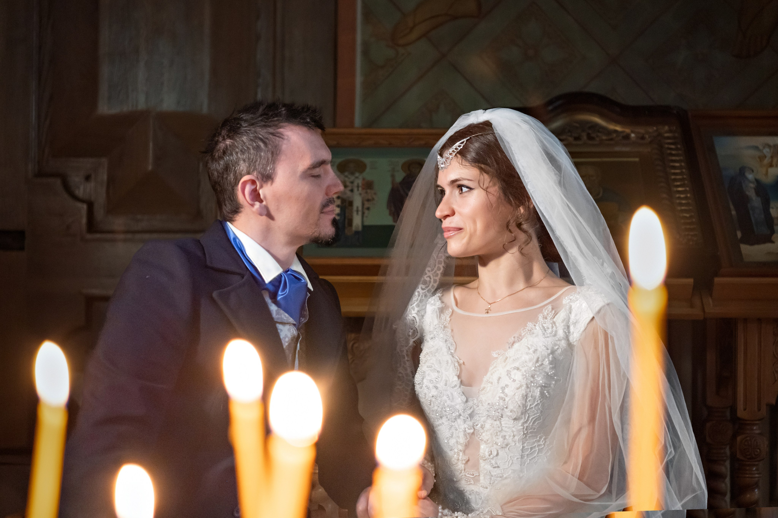 Таинство Венчания. Церковь Святых мучеников, бессребреников и чудотворцев Космы и Дамиана в г. Жуковский. Детский и семейный фотограф г. Москва Оксана Катаджи