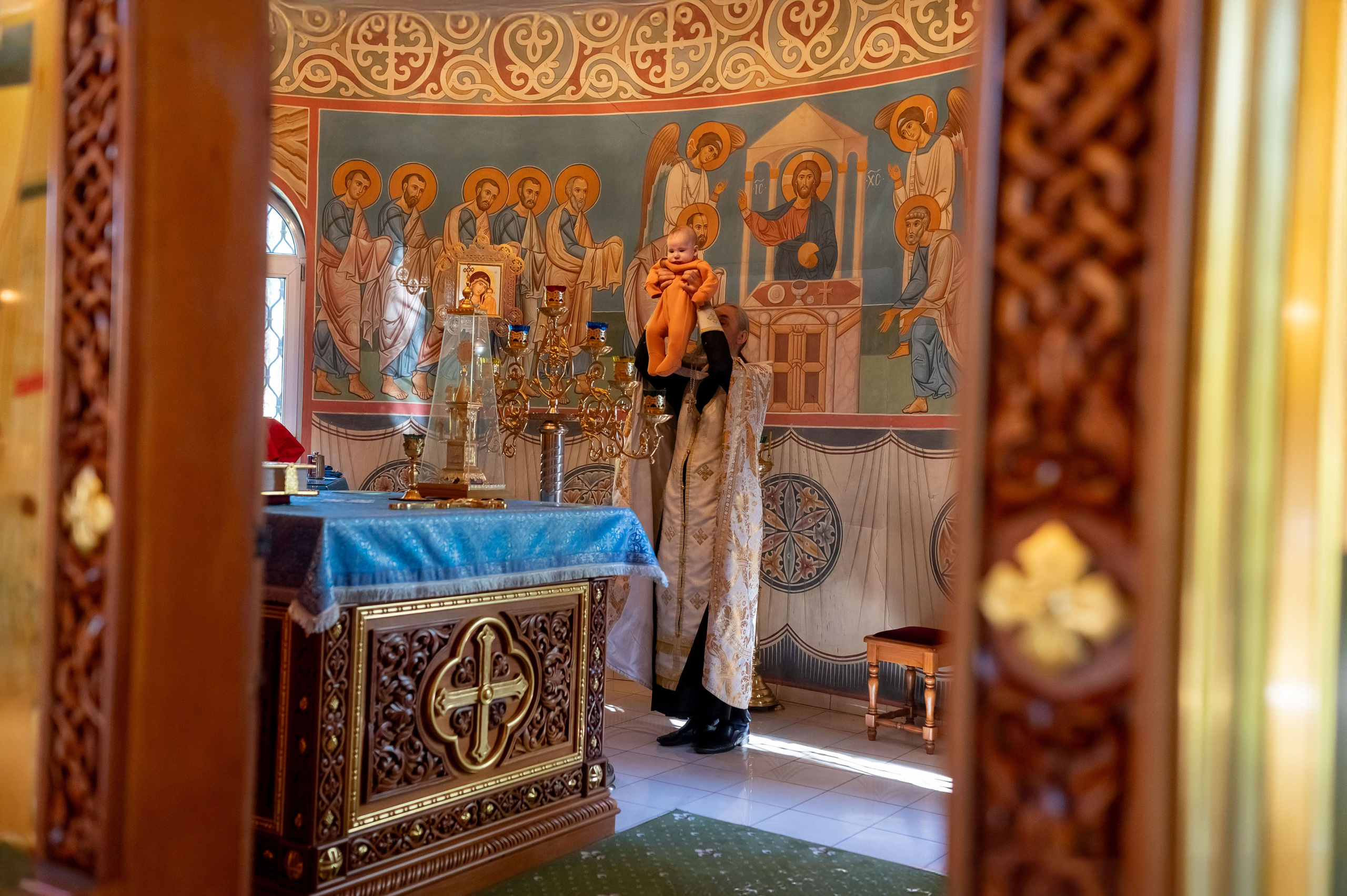Крещение Георгия в Сергиевском храме пос. Кратово. Семейный фотограф в г. Воскресенск Наталия Молева