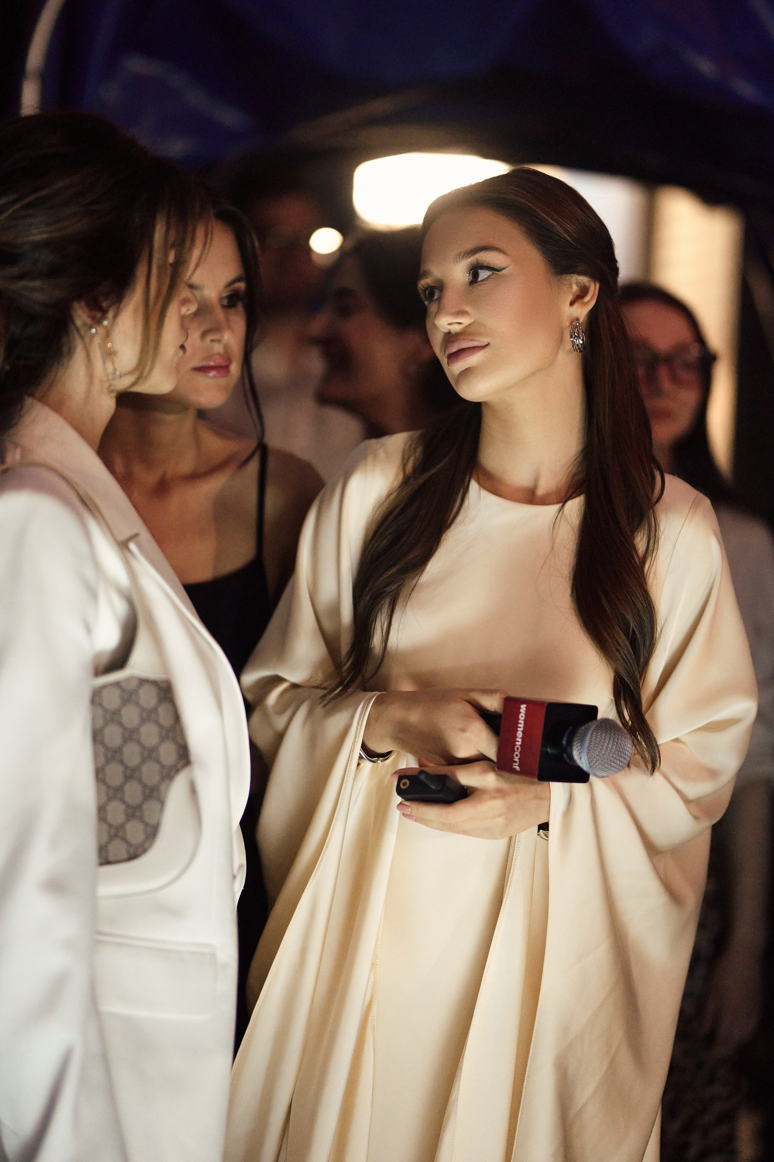 Womenconf. Фотограф Москва и Екатеринбург. Максимова Соня