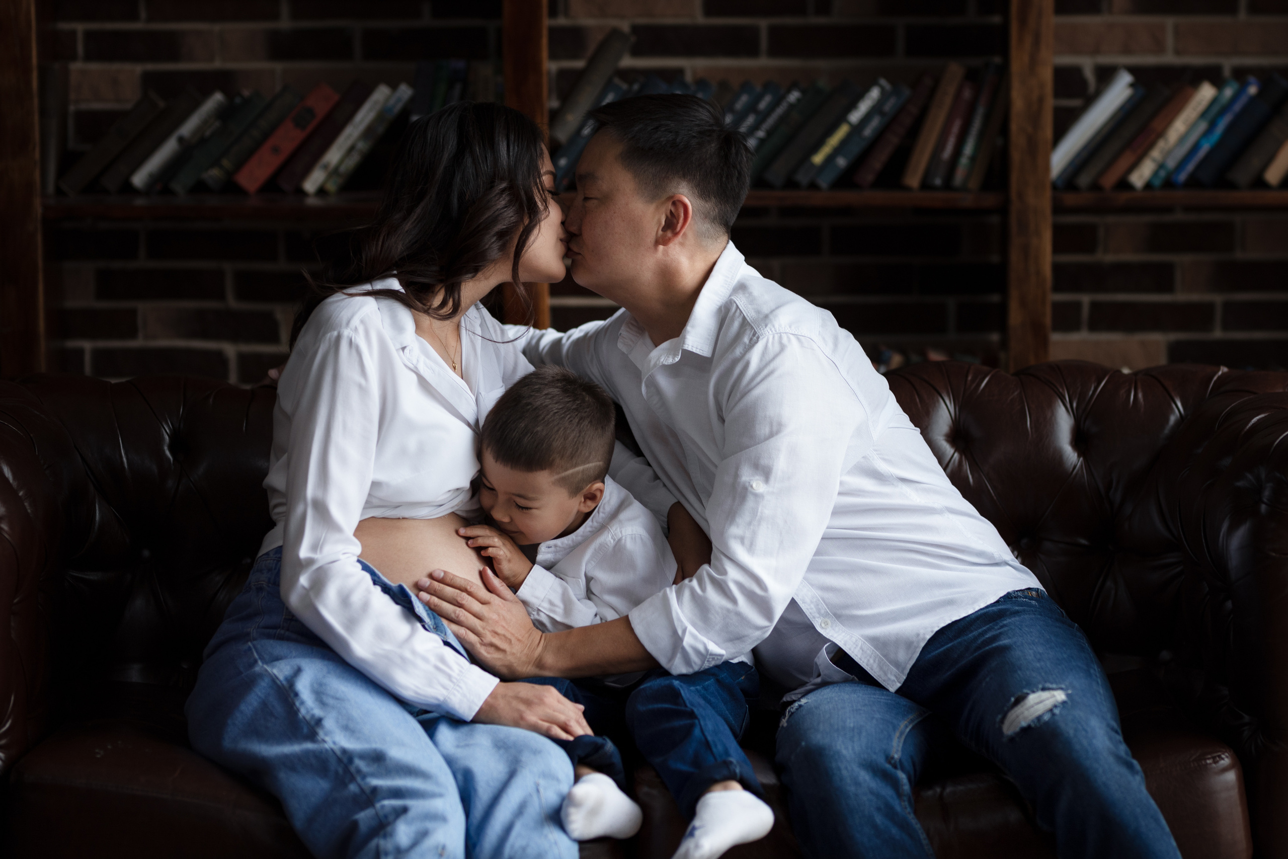 Беременные. Семейный и детский фотограф в Алматы Юлия Бельфер