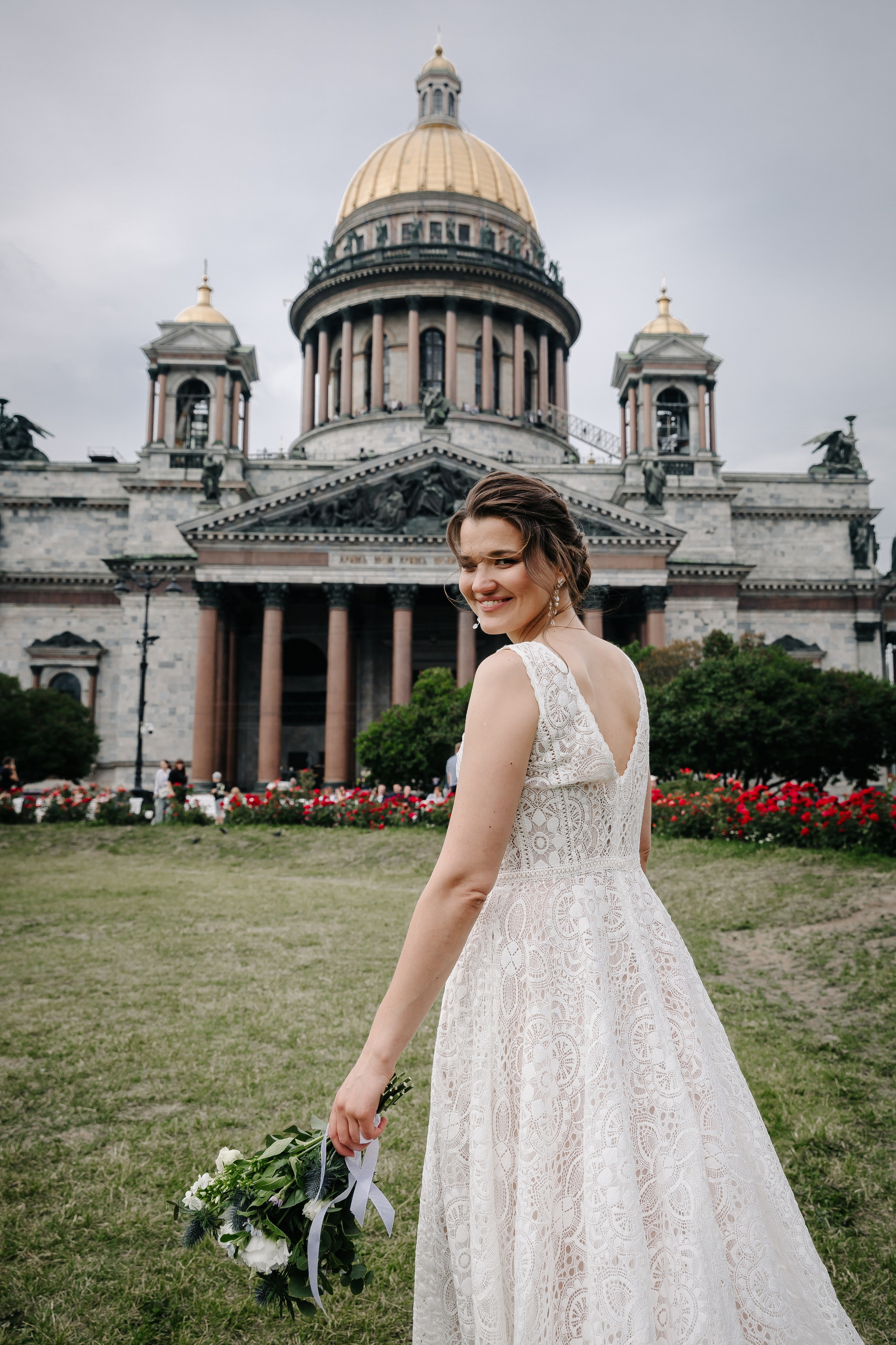 ДВОРЕЦ № 1 | Июль, Исаакиевская площадь. Свадебный фотограф в Санкт-Петербурге Полина Корзухина