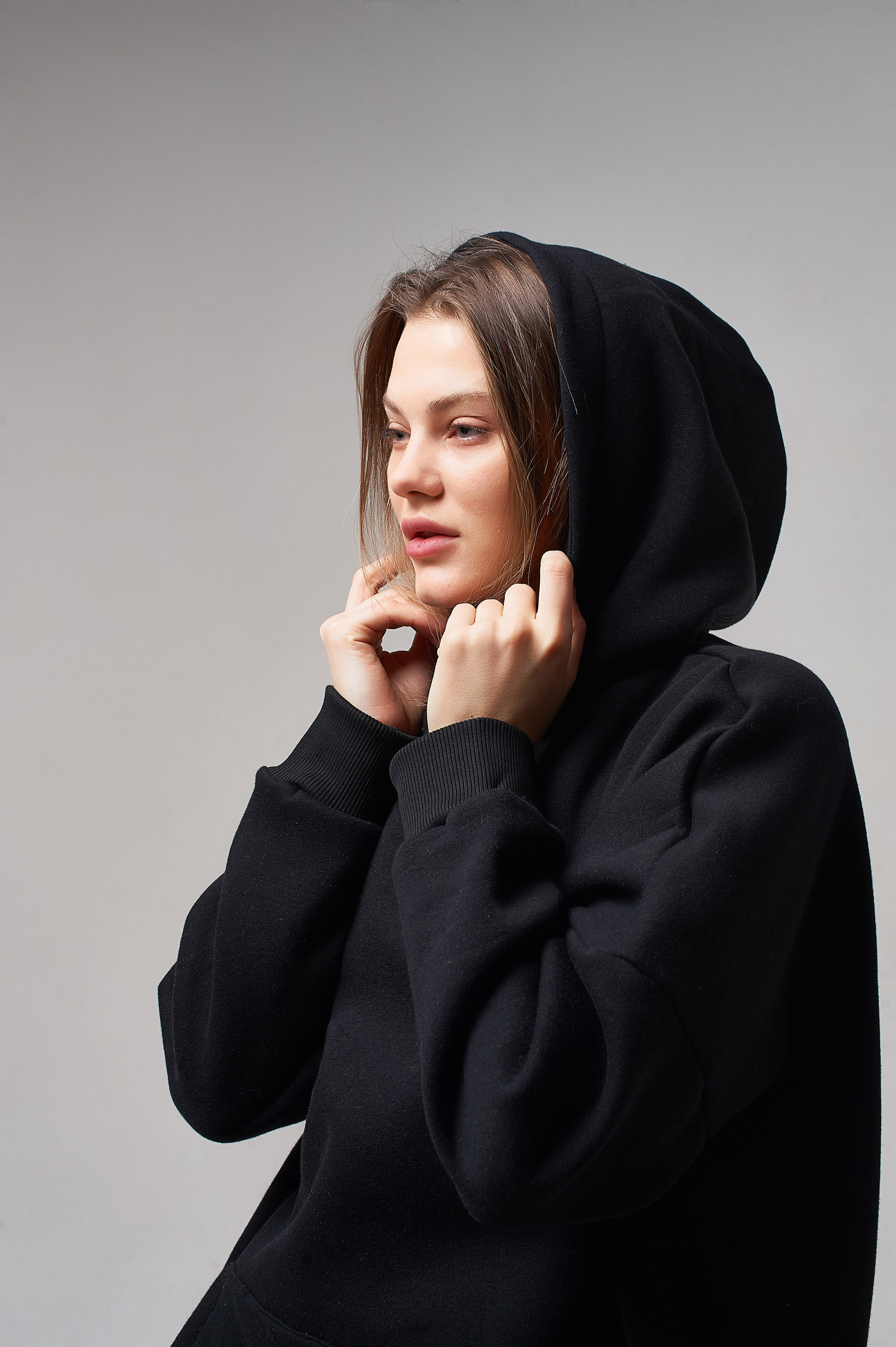 Каталожная съемка в студии для магазина на Wildberries. Свадебный фотограф в Ростове-на-Дону Владимир Пешков