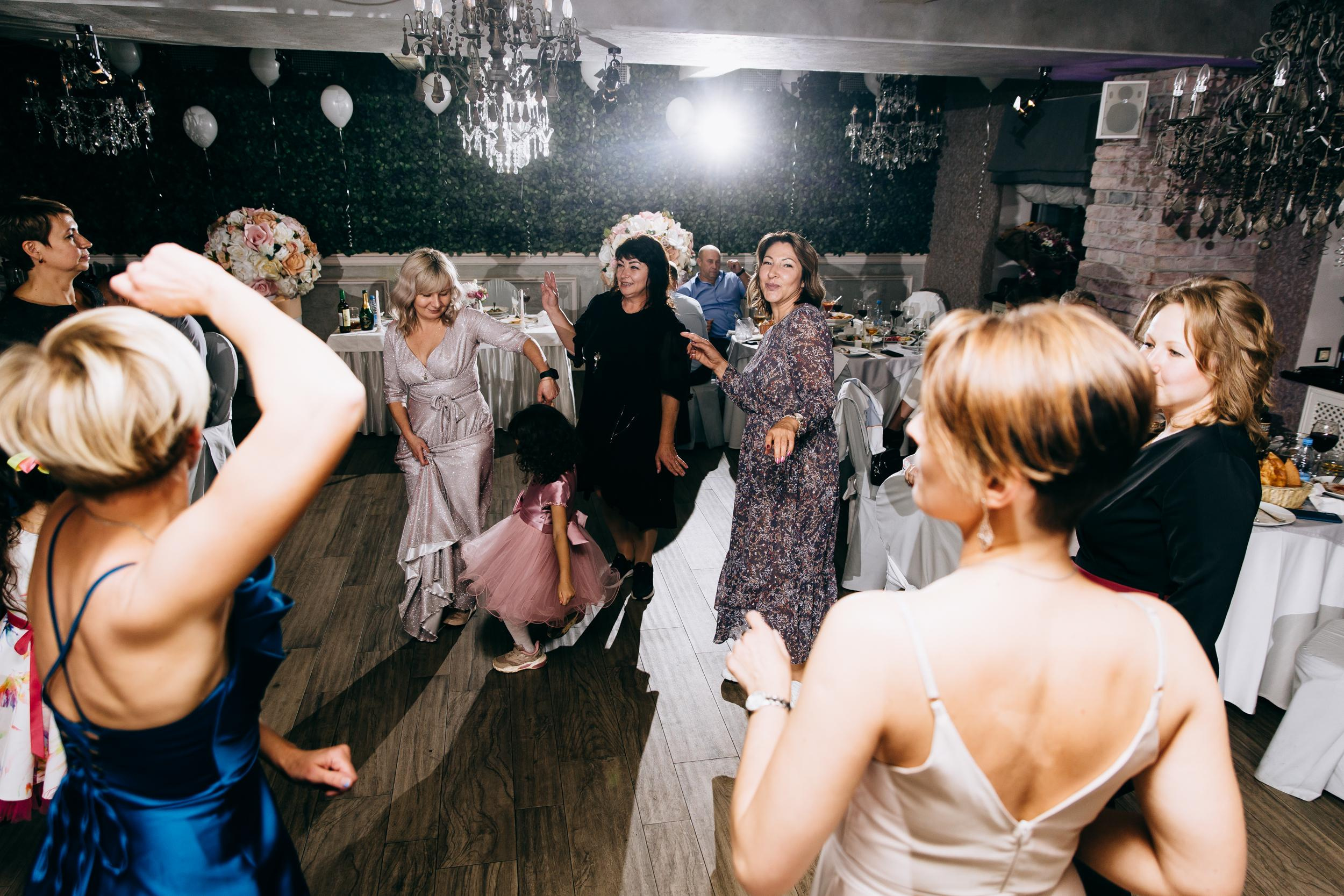 Виктор+Настя. Свадебный и семейный фотограф в Москве Андрасюк Елена