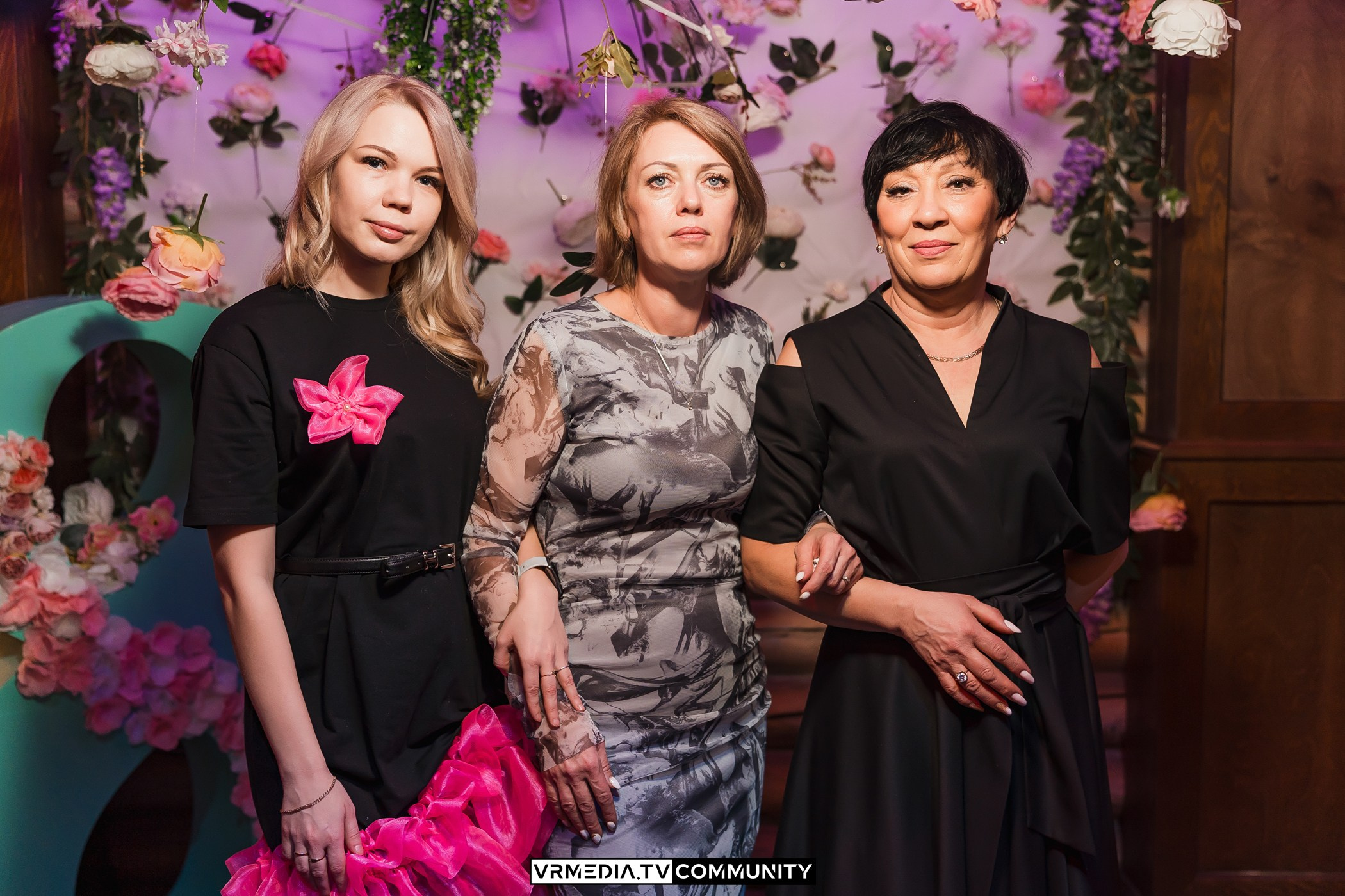 Международный женский день в кафе «У Петровича»