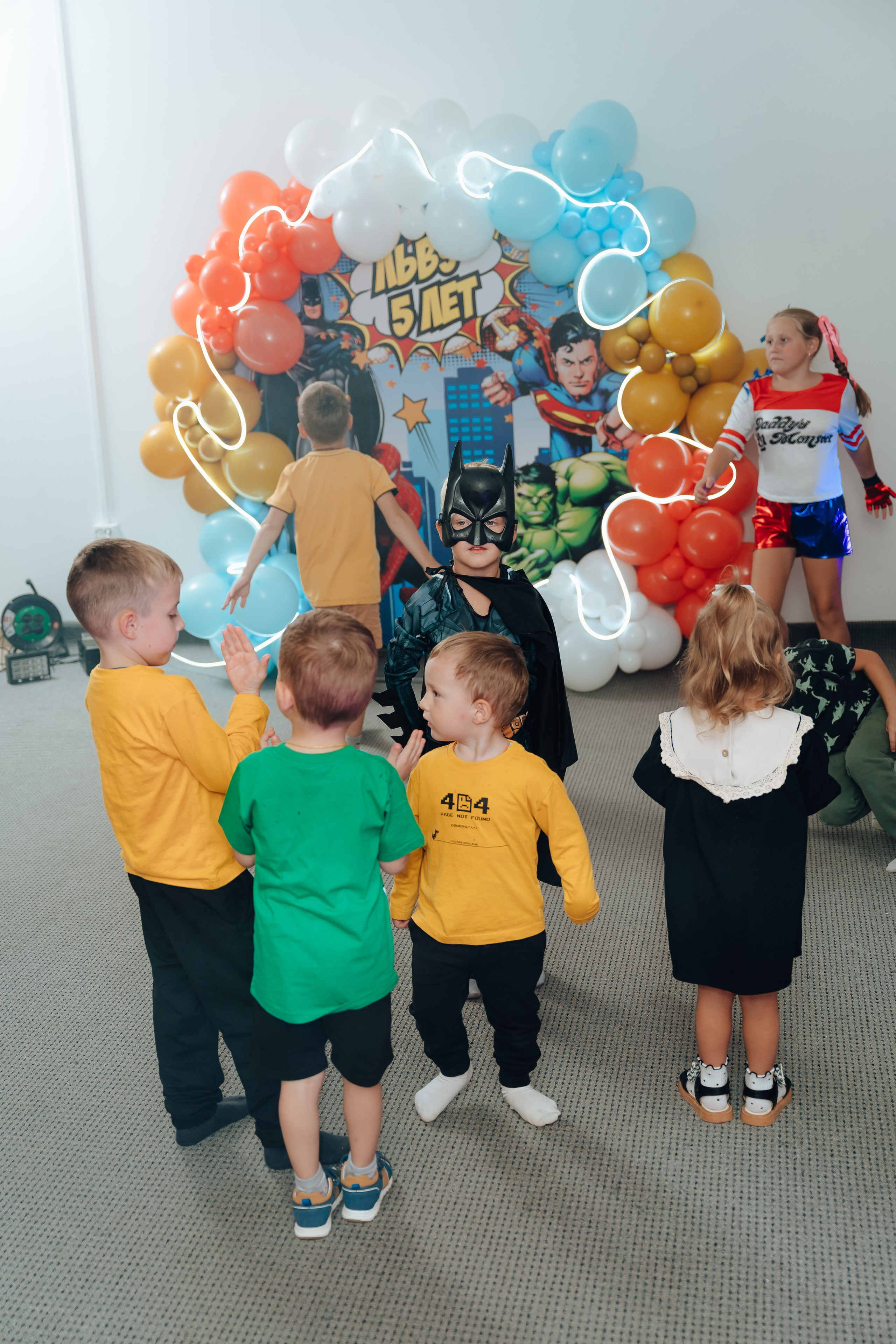 Праздник Льва в Мультифокс. Детский и семейный фотограф Катерина Мишина