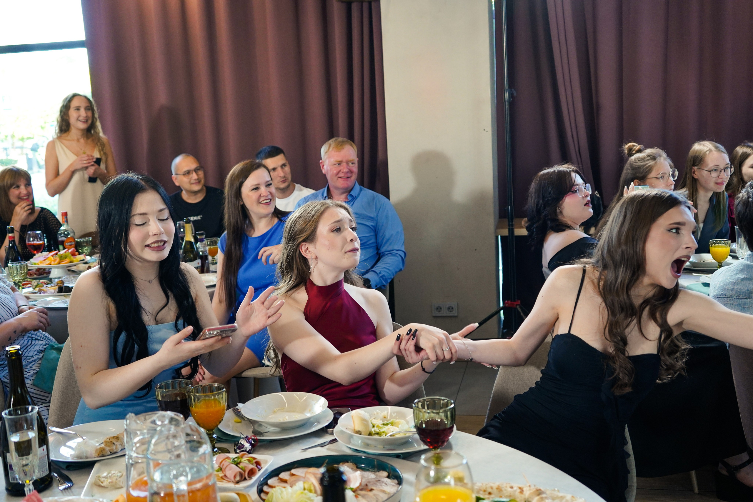 Выпускной вечер, гимназия № 40, 9 класс. Семейный и портретный фотограф в Екатеринбурге Анна Лобанова