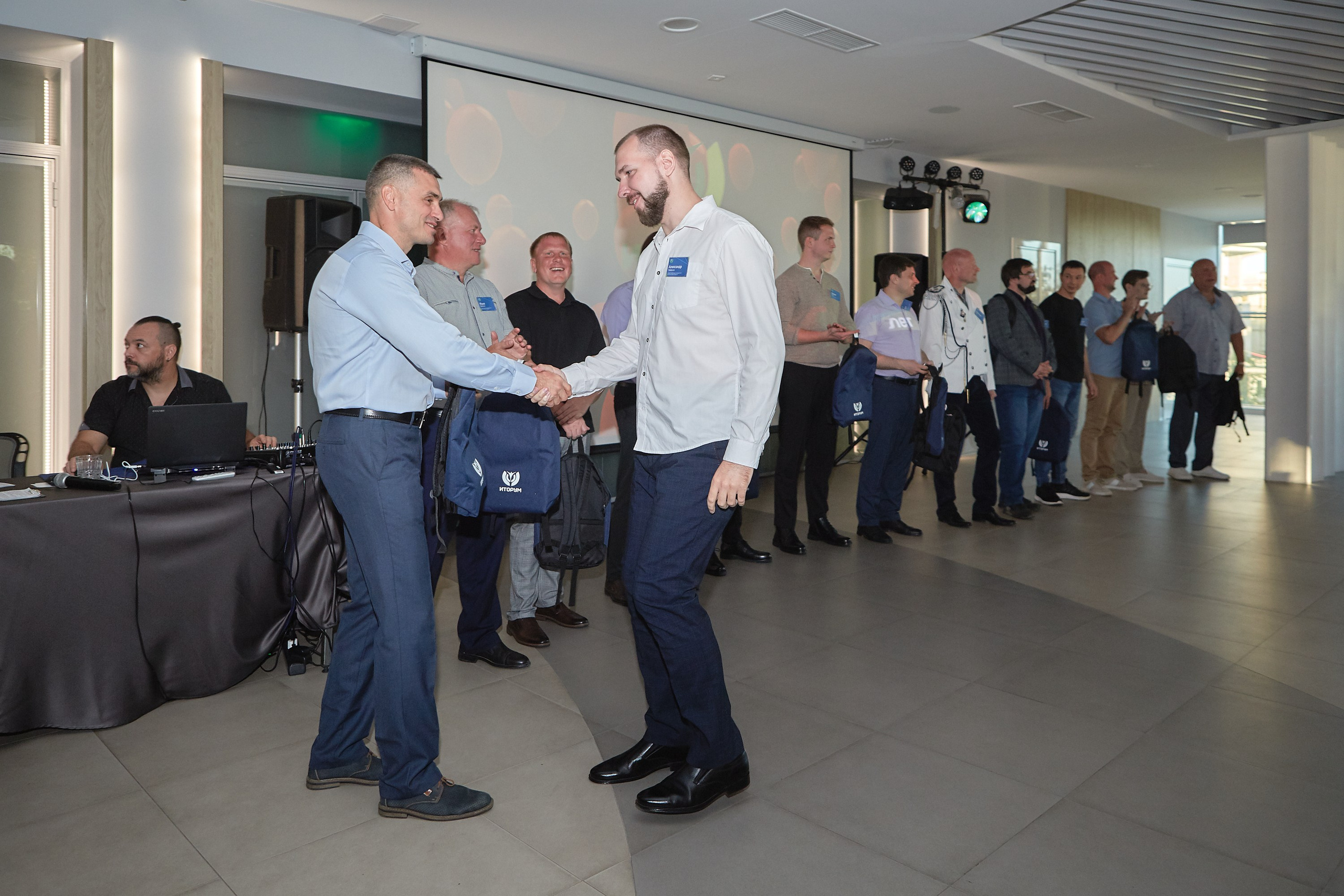 Репортажная съемка корпоративных мероприятий — портфолио фотографа в Сочи, Адлере Красной Поляне. Фотограф Юрий Никитюк — Сочи |Адлер|Красная Поляна