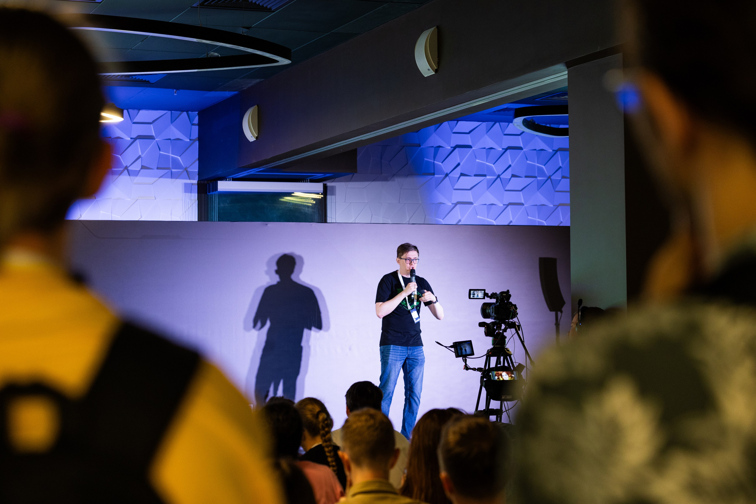 Aha! — 29–30 мая 2025. Фотобанк Матемаркетинг