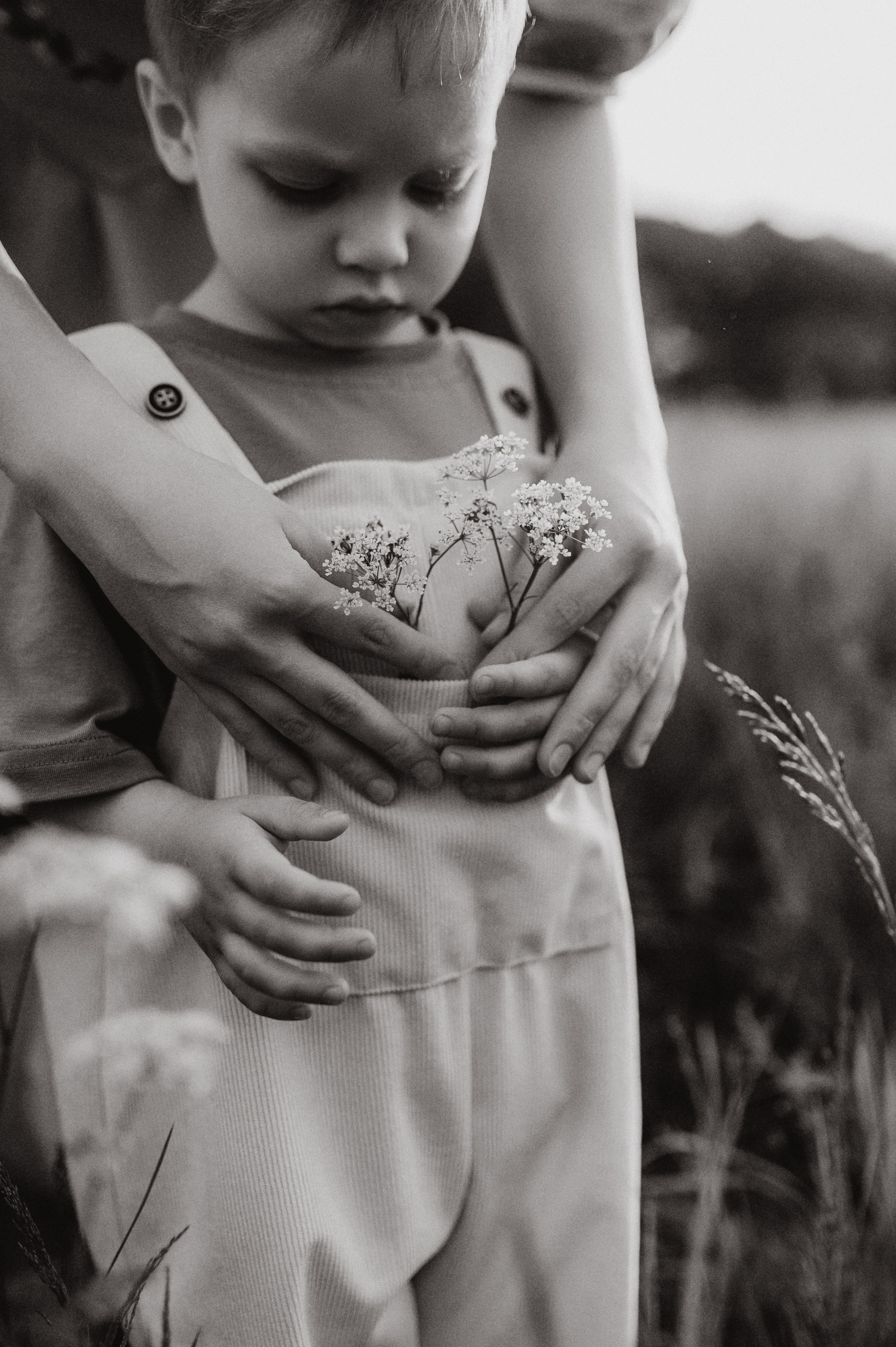 Фотосессия на природе мамы и сына. Фотограф Алексин, Тула