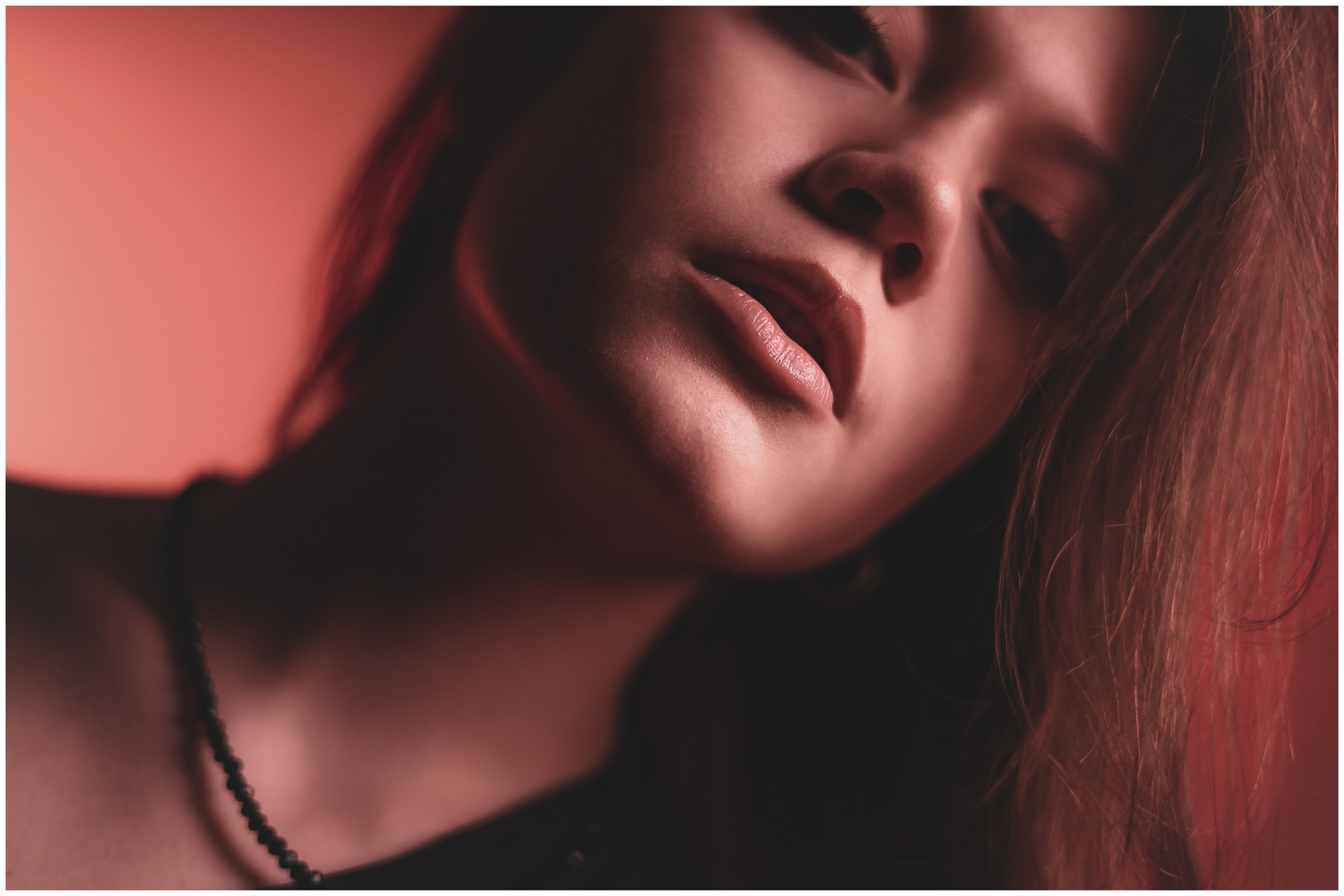 Виктория. Портретный фотограф в Орле. Готовые фото за 3 дня! Помощь в позировании. Советы по организации