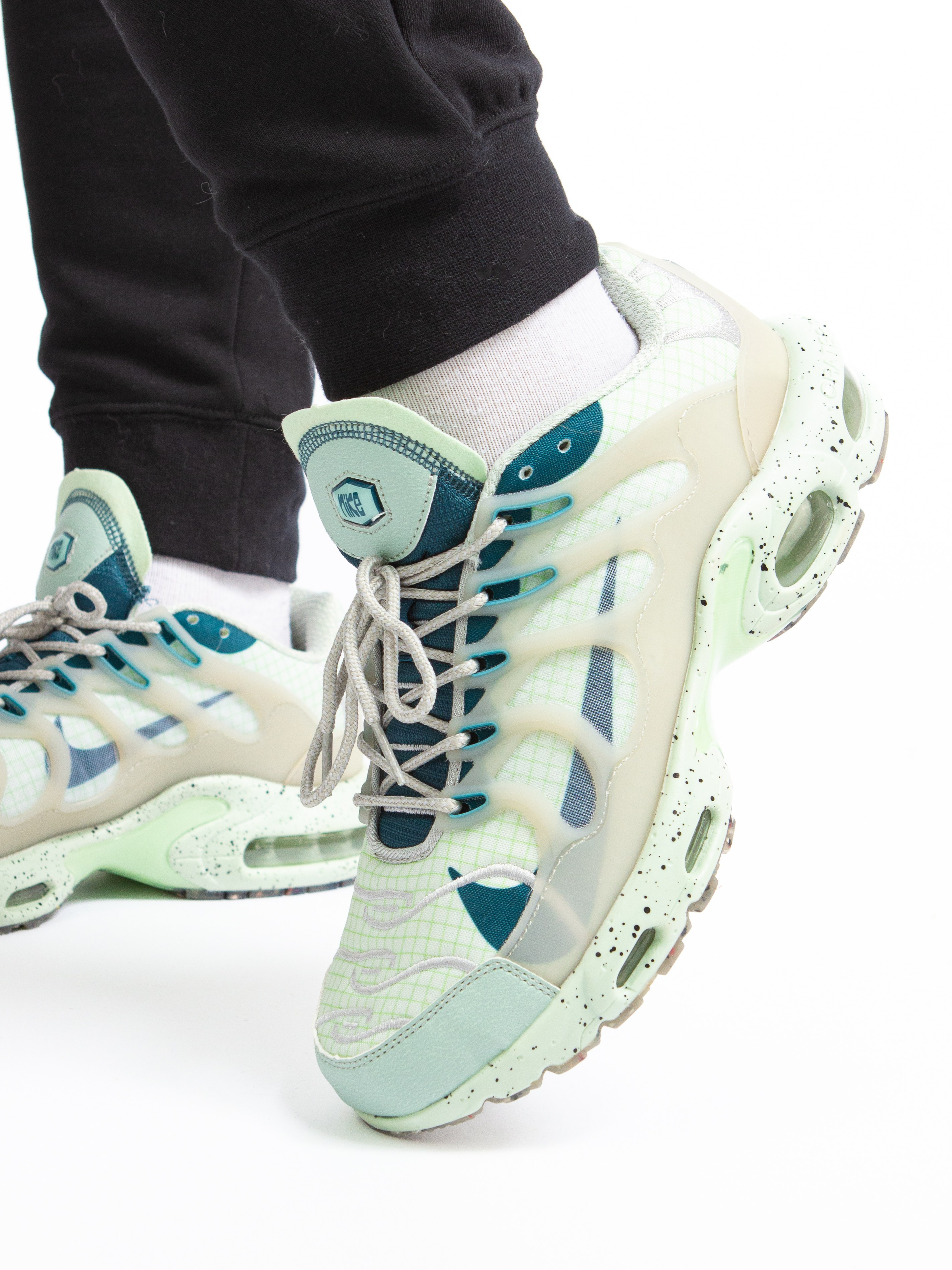 Обувь // Носки. DEWA | фотостудия для маркетплейсов