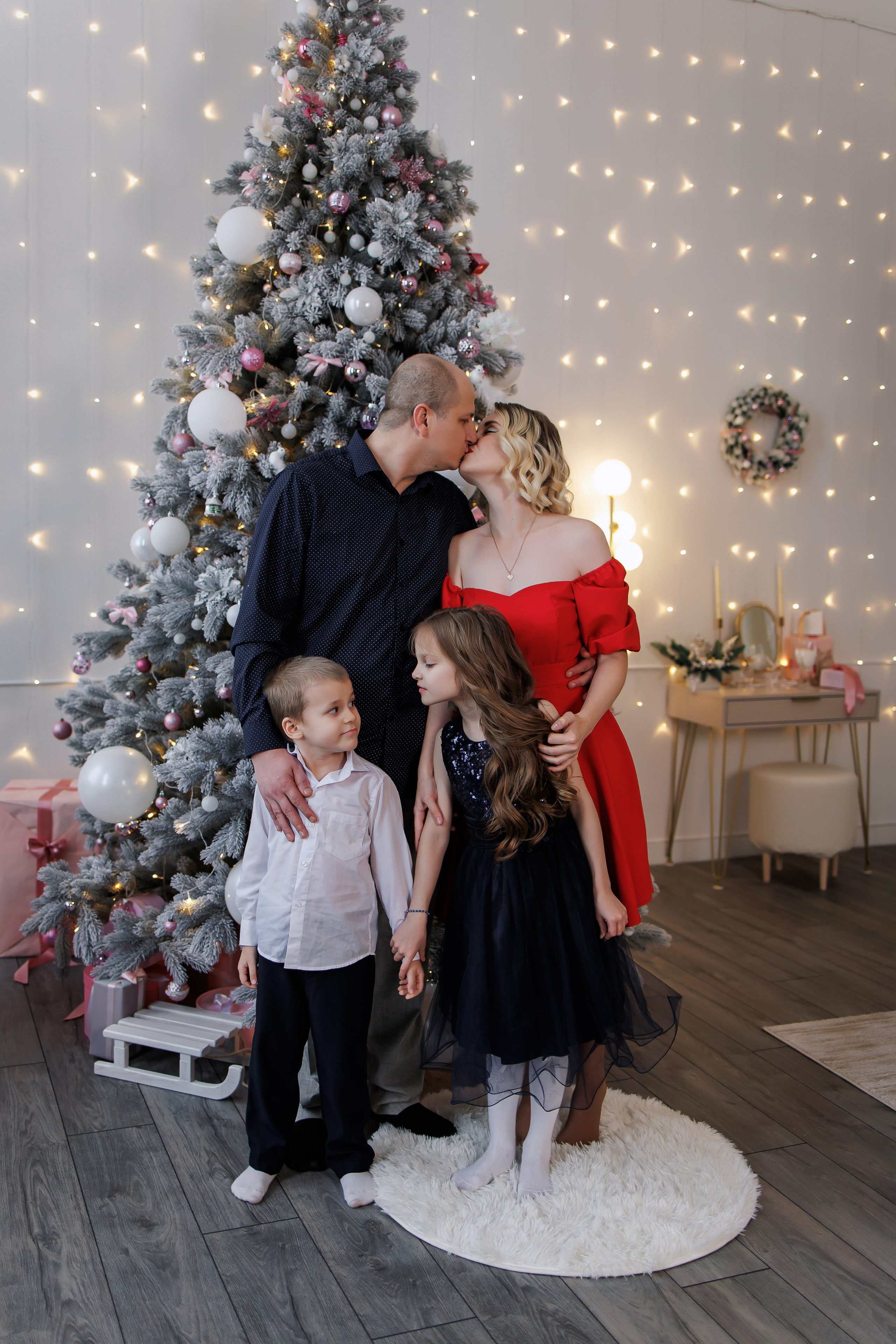 Ваши фотографии. Интерьерная фотостудия Background в Омске