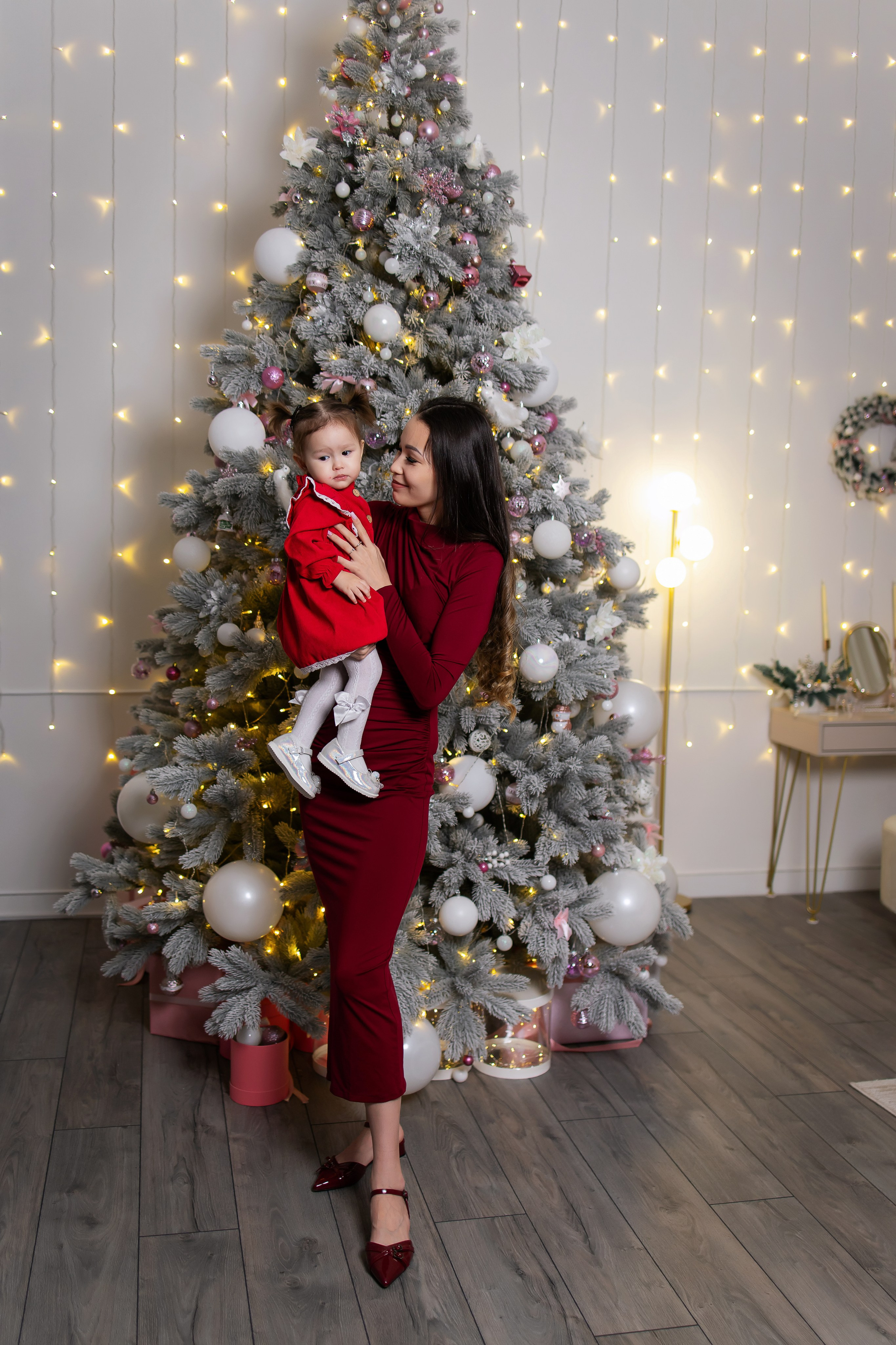 Ваши фотографии. Интерьерная фотостудия Background в Омске