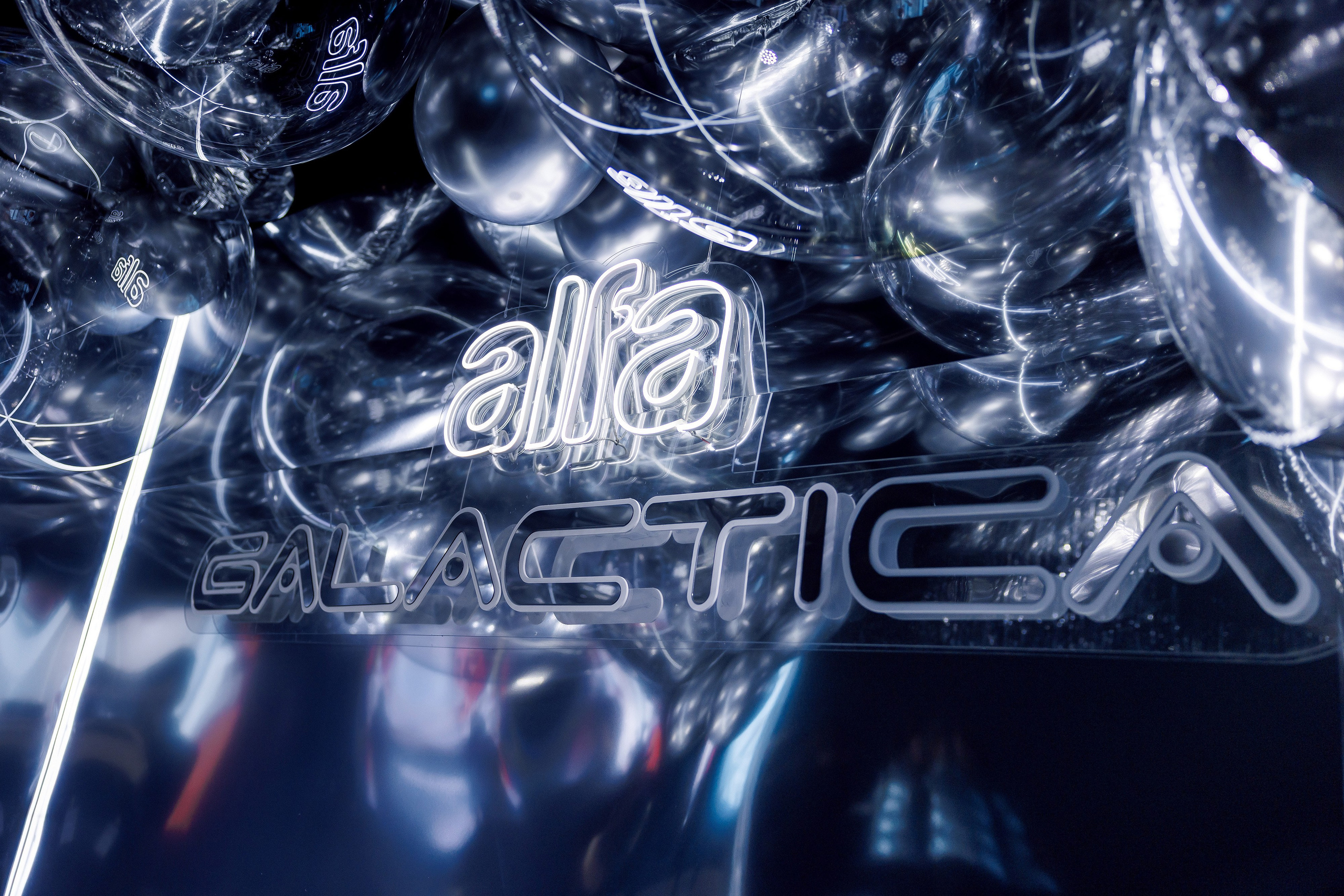 Alfa Galactic. Кадровик продакшн: Фото и видеосъемка форумов, конференций, масштабных событий в Иркутске