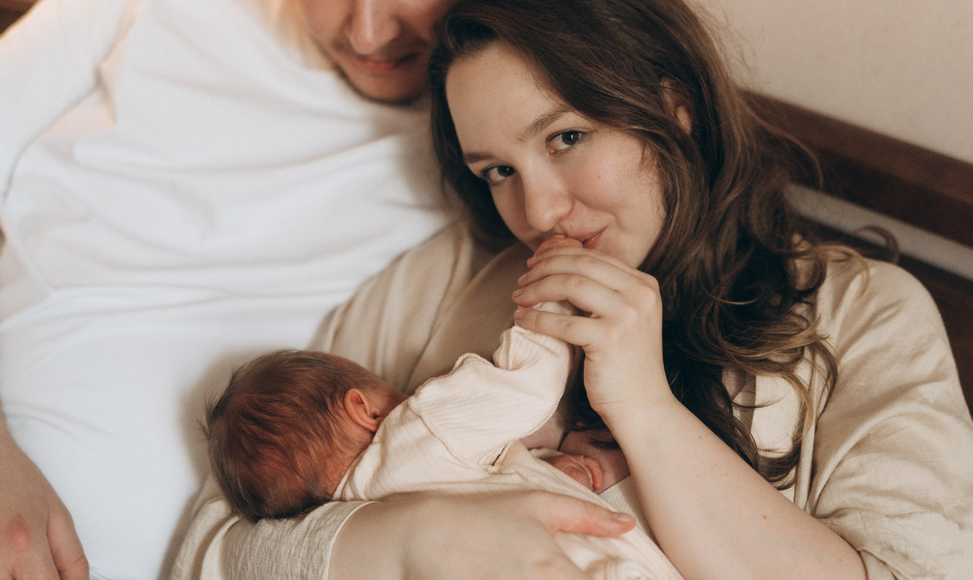 Тимофей в кругу семьи. Семейный, ньюборн фотограф, фотограф на роды в Москве, Виктория Тюльдюкова