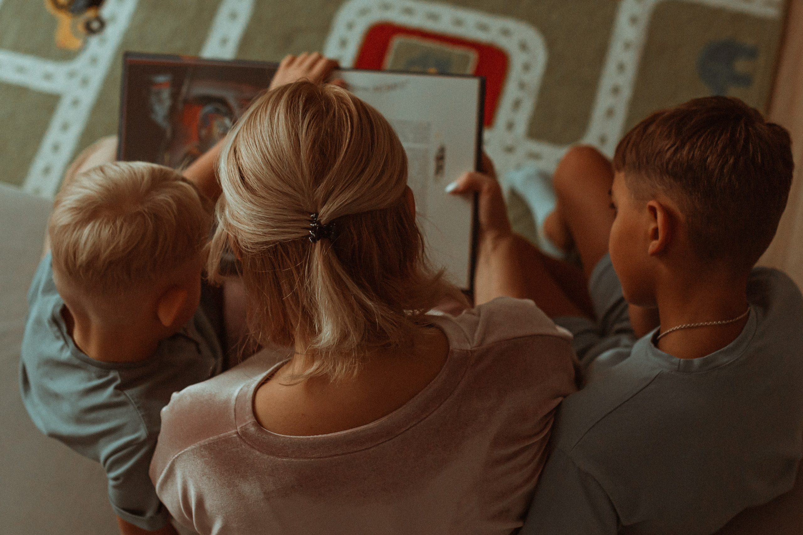 Лена, Богдан и Владимир. Семейный фотограф lifestyle в Новосибирске Елена Шпилевая