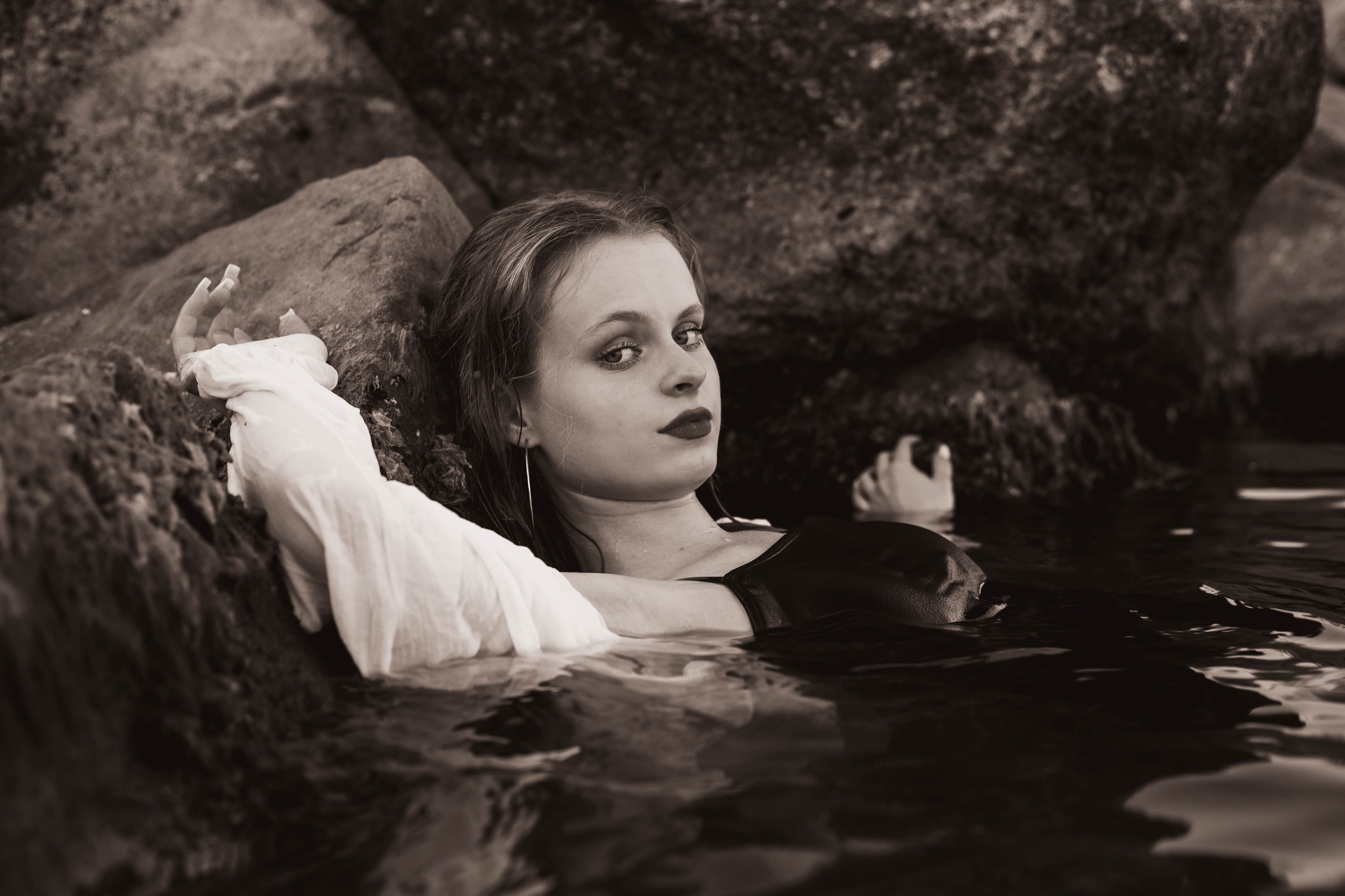 Поцелуи Волн. Уличный фотограф Города N