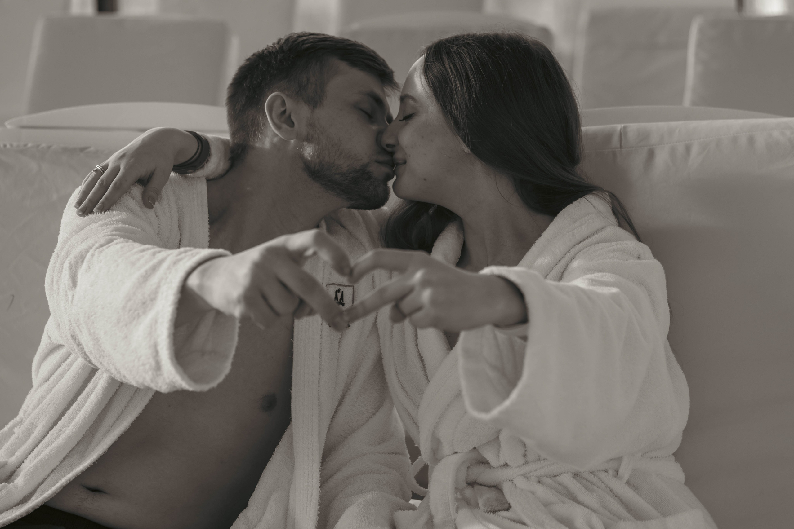 «Нежность первой встречи». Уличный фотограф Города N