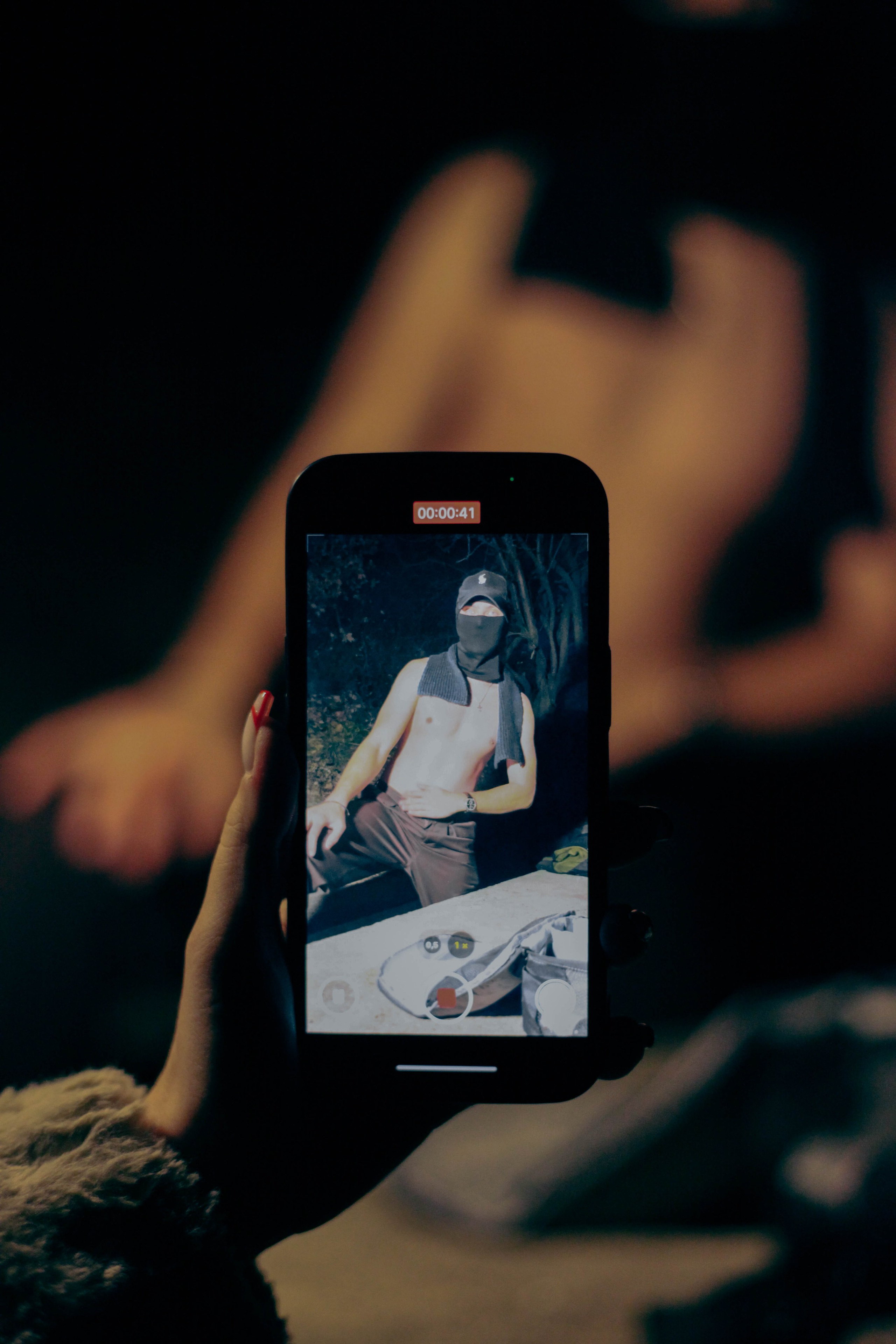 «Затянутая тишина: воспоминания прошлой жизни». Уличный фотограф Города N