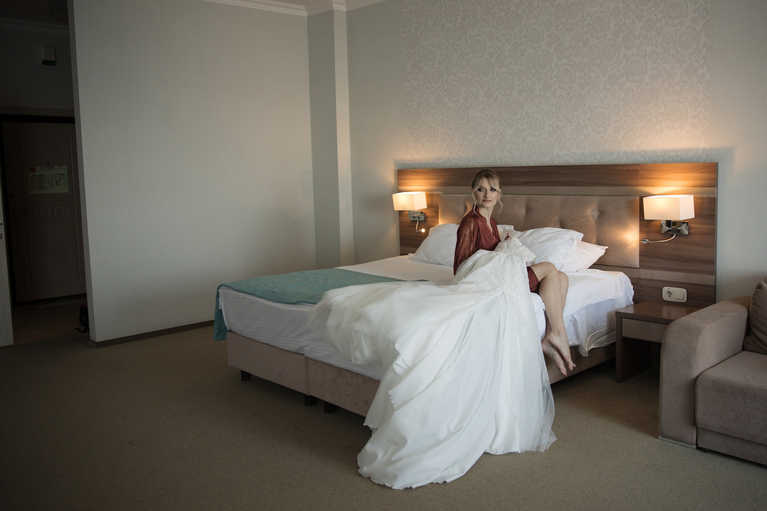 Е+В (Утро, ЗАГС, Luciano, Банкет). Профессиональная фотосъемка в Крыму. Натуральные эмоции и живые кадры. Забронируйте дату прямо сейчас!