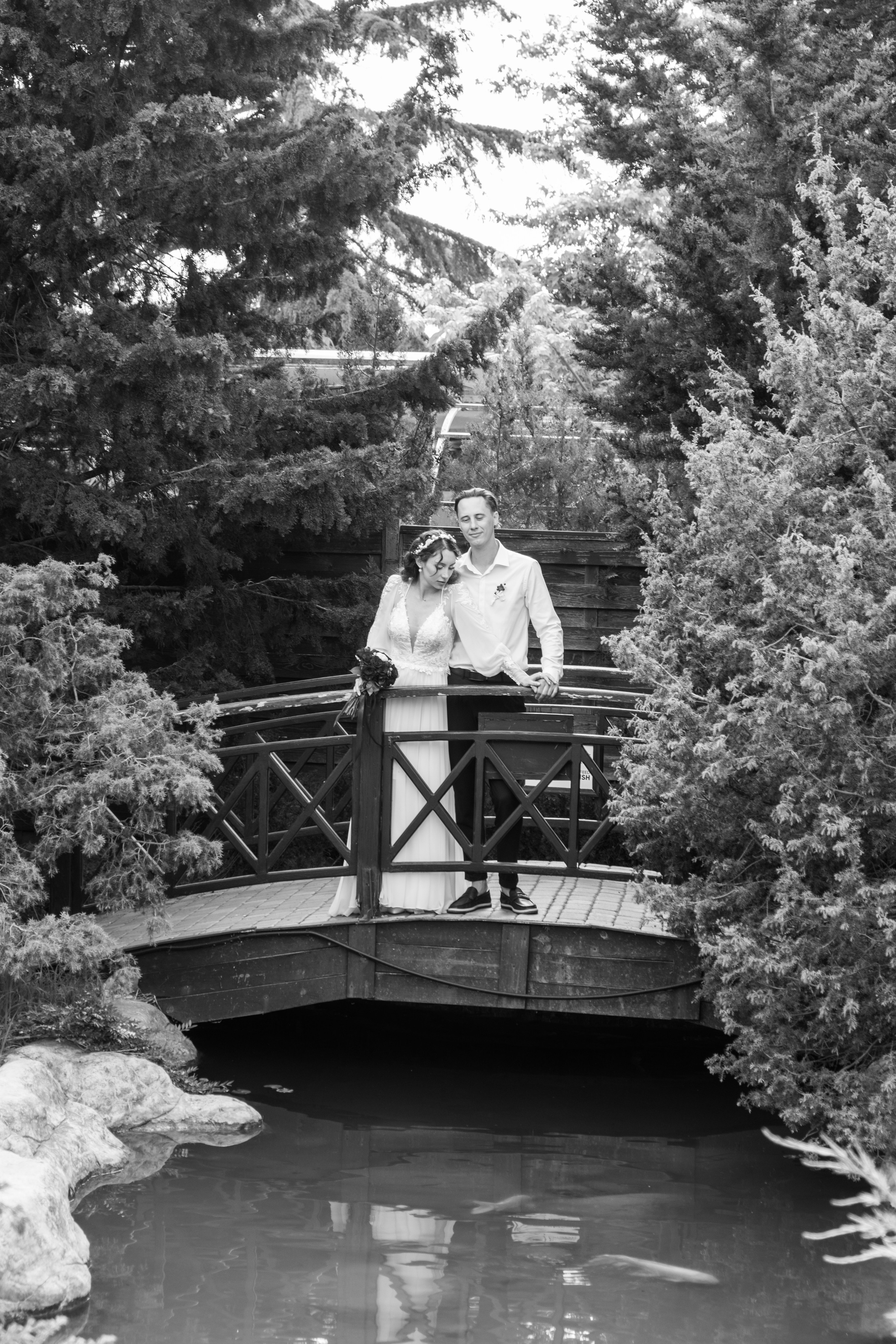 О+Д (ЗАГС, прогулка Центр и Парк Победы, банкет). Профессиональная фотосъемка в Крыму. Натуральные эмоции и живые кадры. Забронируйте дату прямо сейчас!