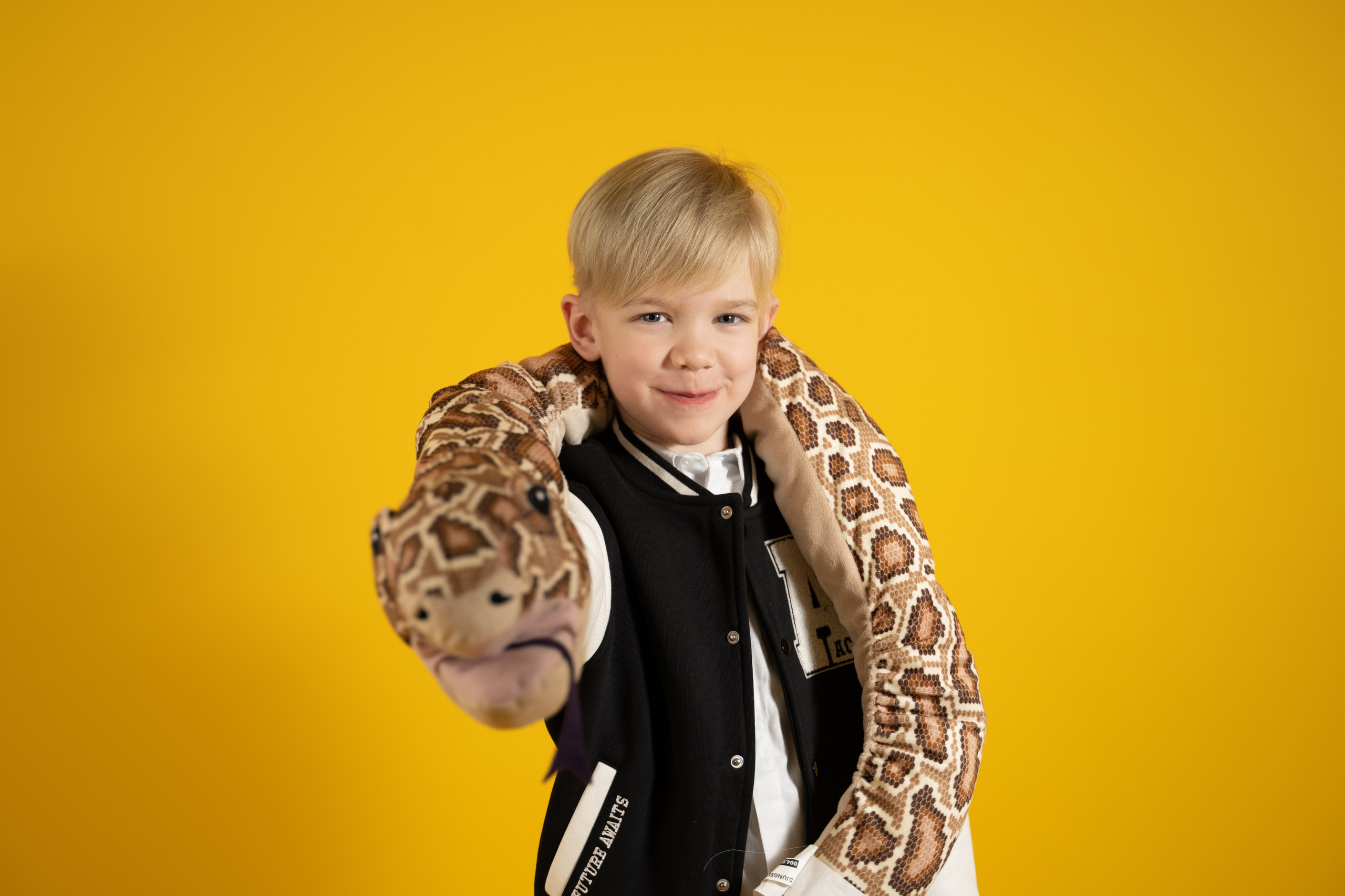 Портреты учеников в Екатеринбурге | Школьные фотосъемки от 1200 руб. Фотограф в Екатеринбурге | Портреты, семейные съемки, лайфстайл