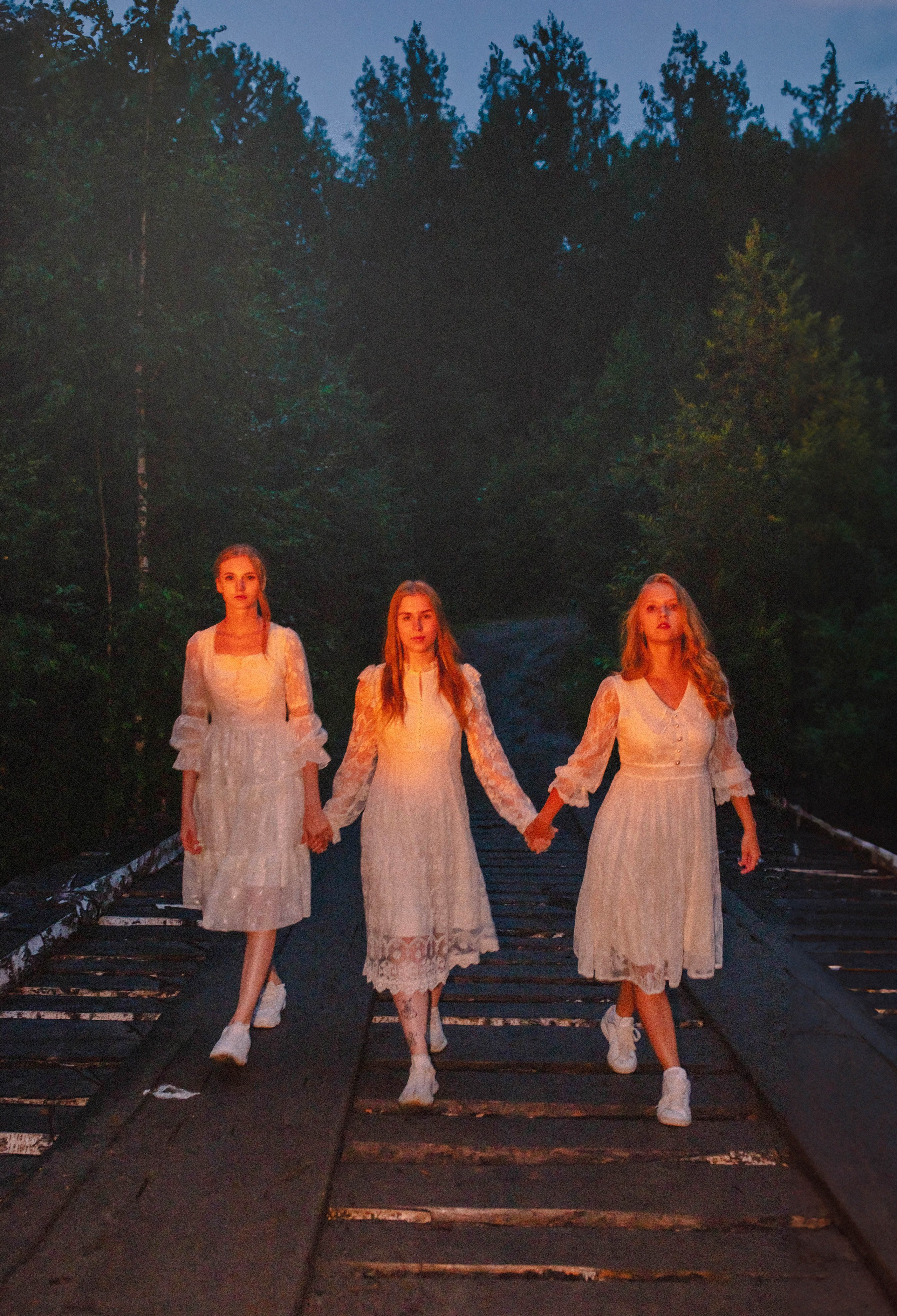 Таинство сестер. Портретный фотограф в Екатеринбурге Дарья Жужгова