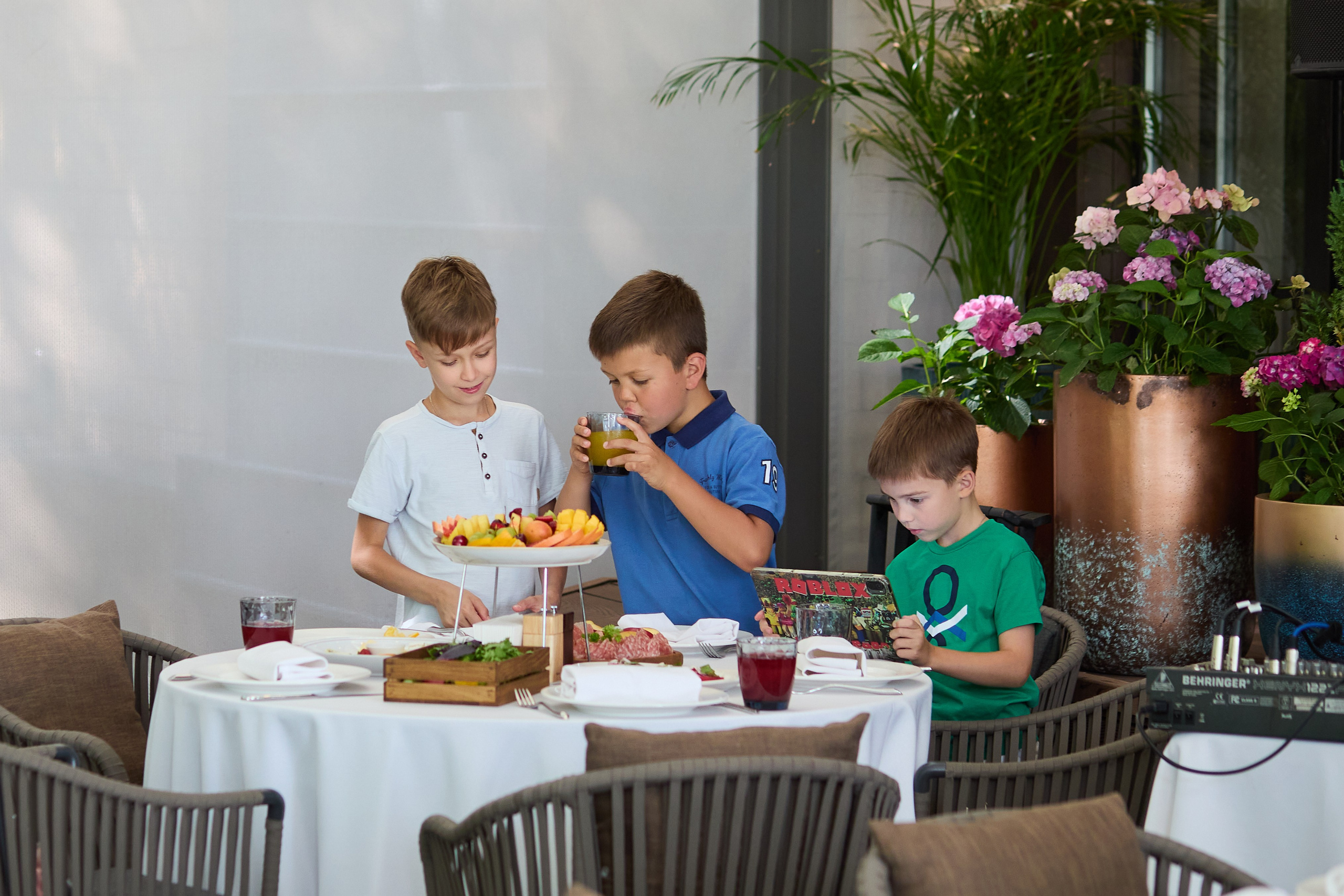 День Рождения 45 лет в ресторане «Ривьера». Александр Осин — корпоративный и семейный фотограф в Москве