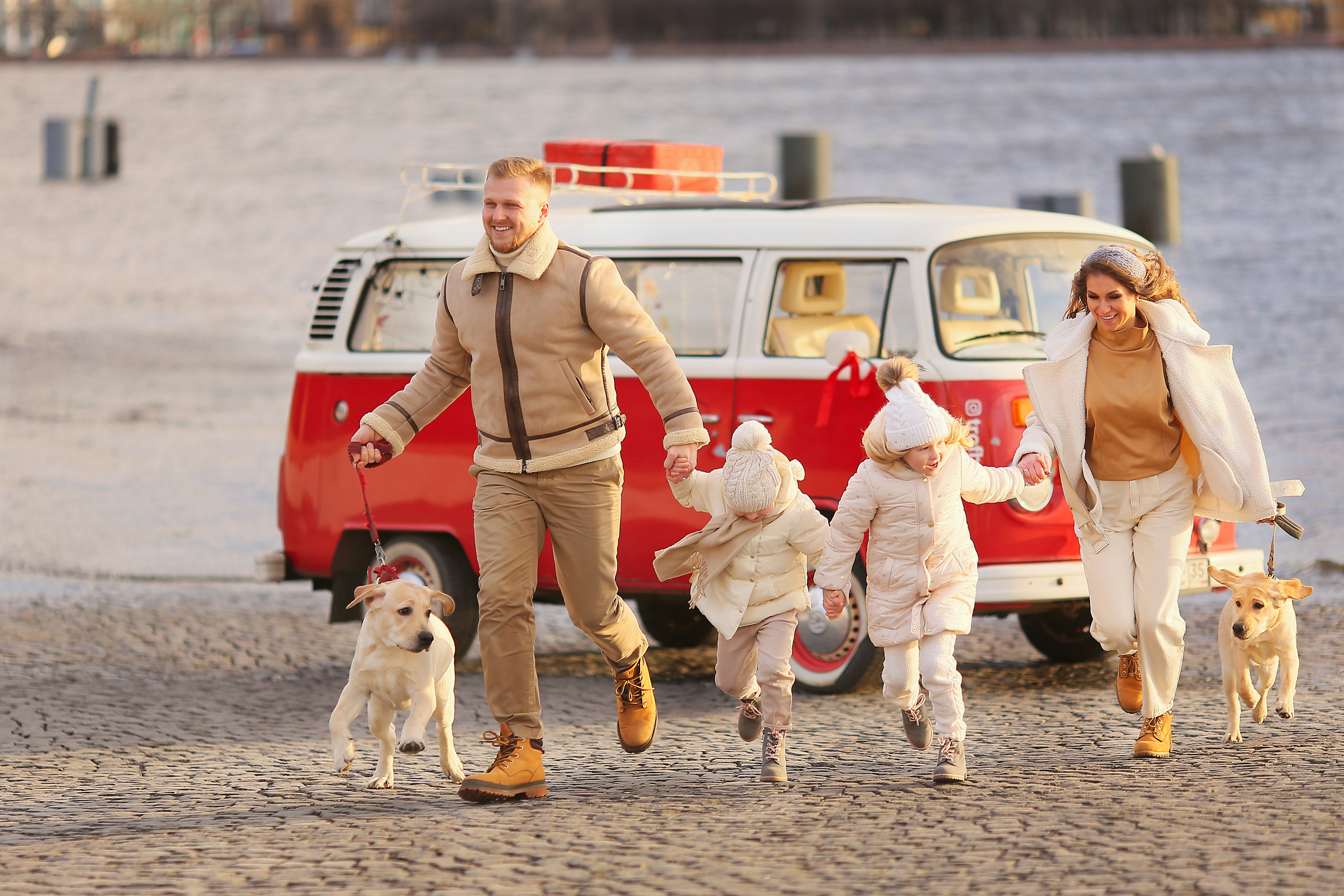 Семейная прогулочная фотосессия в Омске. Фотограф в Омске Таня Бережная
