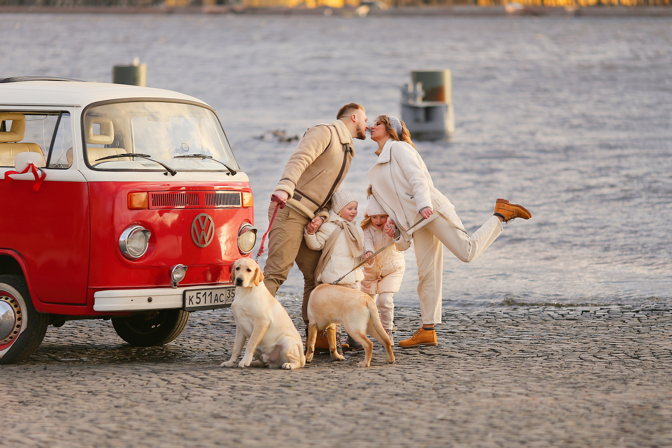 Семейная прогулочная фотосессия в Омске. Фотограф в Омске Таня Бережная