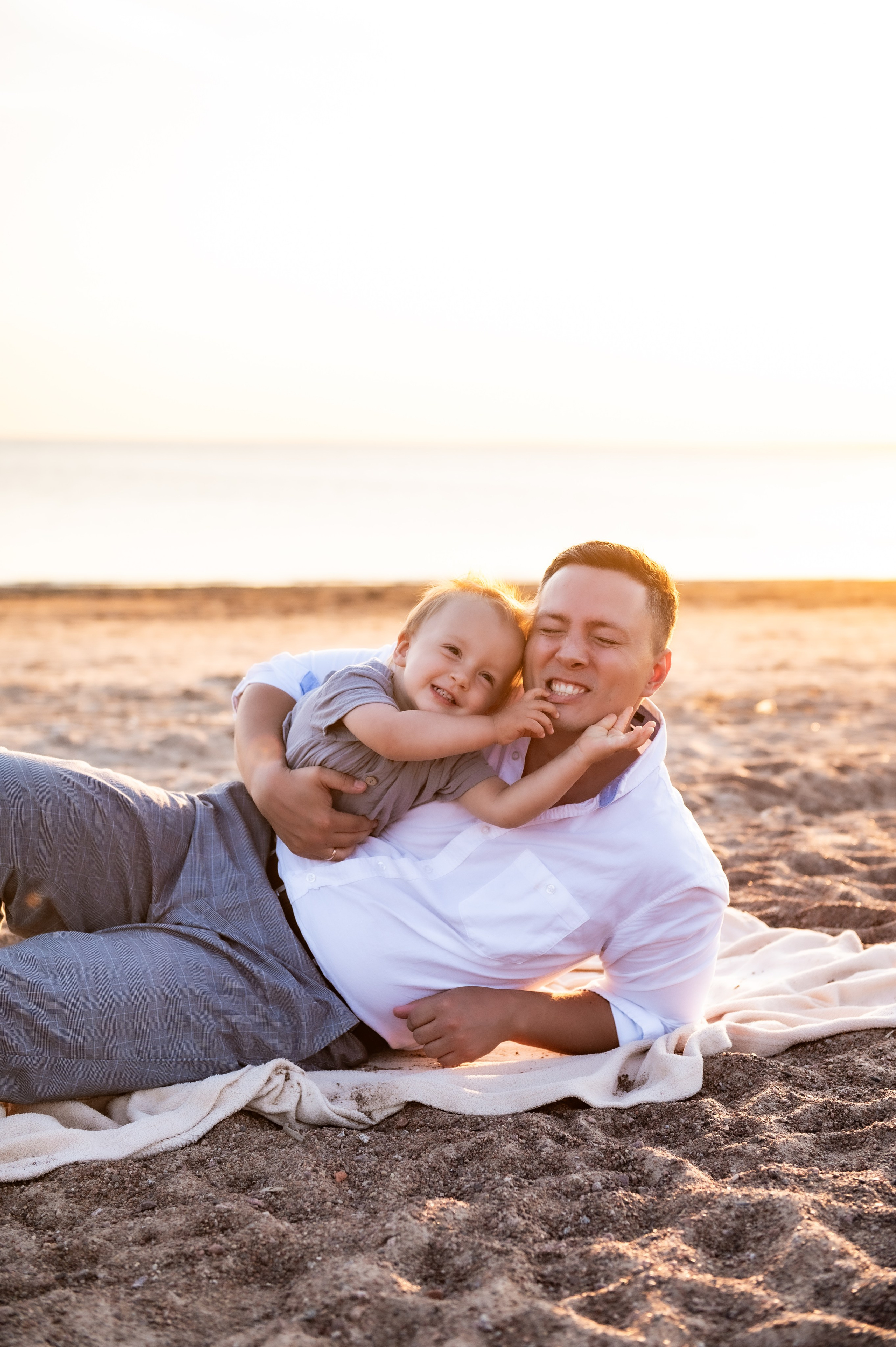 Семейная съемка на пляже. Свадебный и семейный фотограф в Санкт-Петербурге — Мария Черепанова