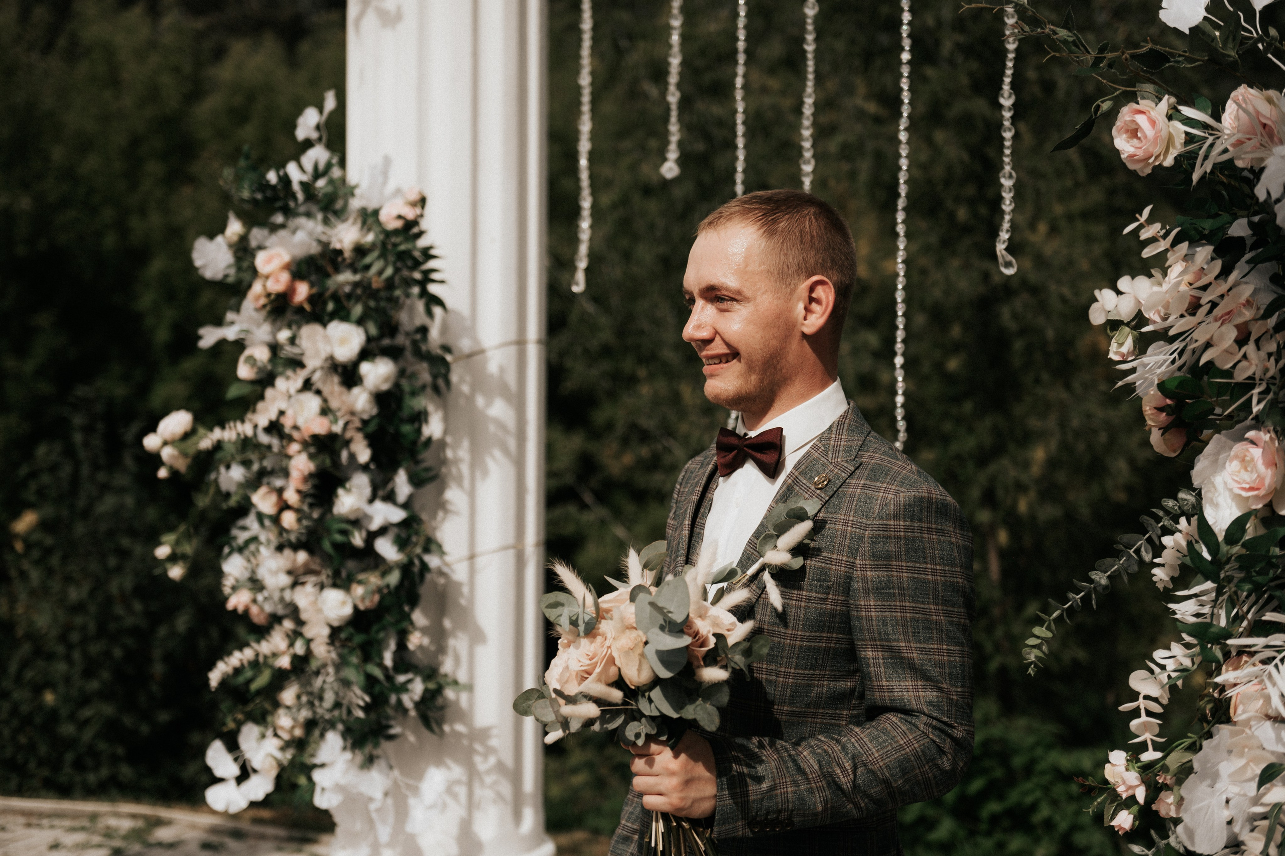 Свадебные фотографии. Фотограф в Барнауле Дарья Бутурлакина. Люби.Цени.Касайся