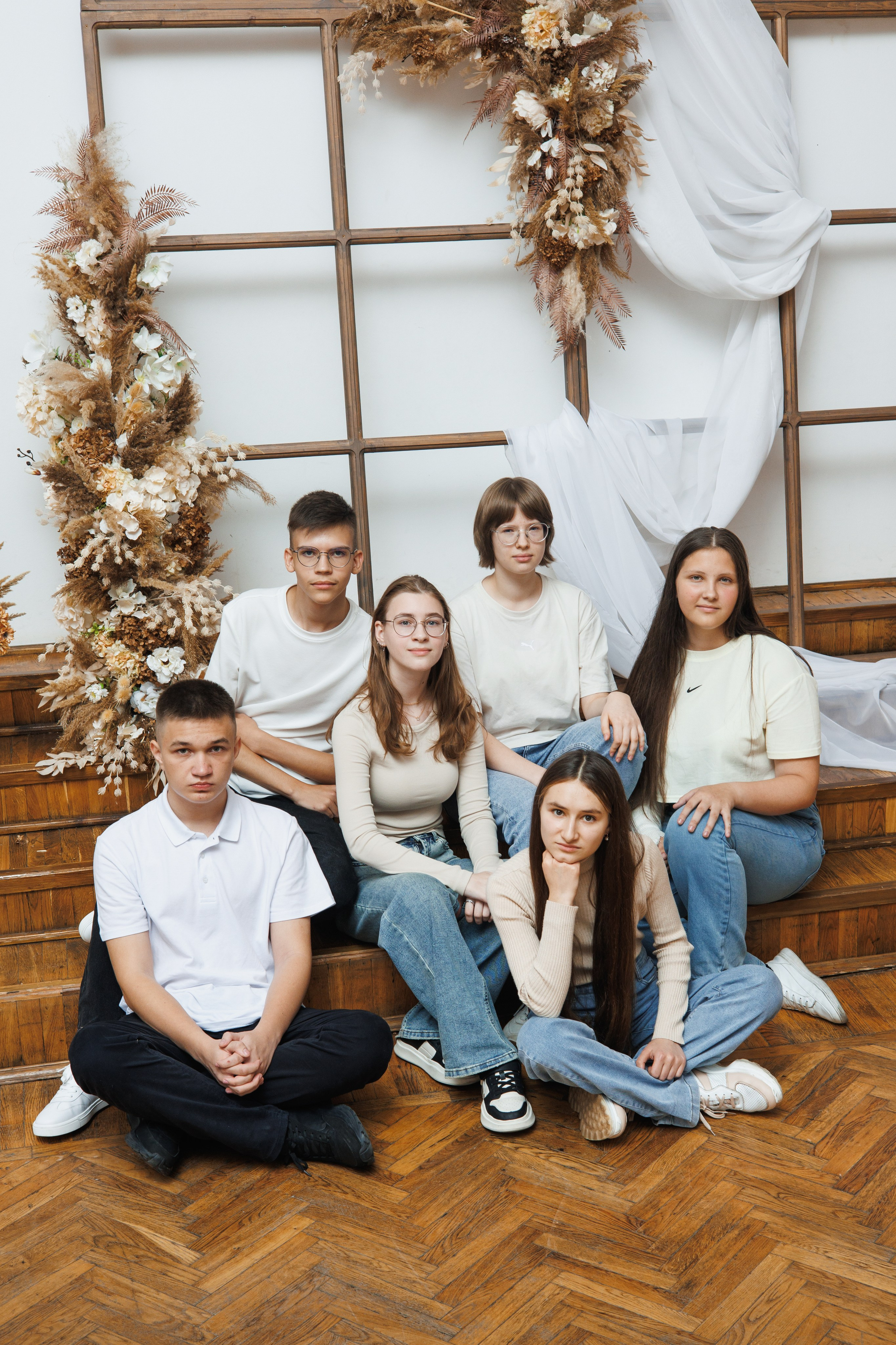 Локация для коллективных кадров № 5. Выпускные альбомы клевербук Воронеж