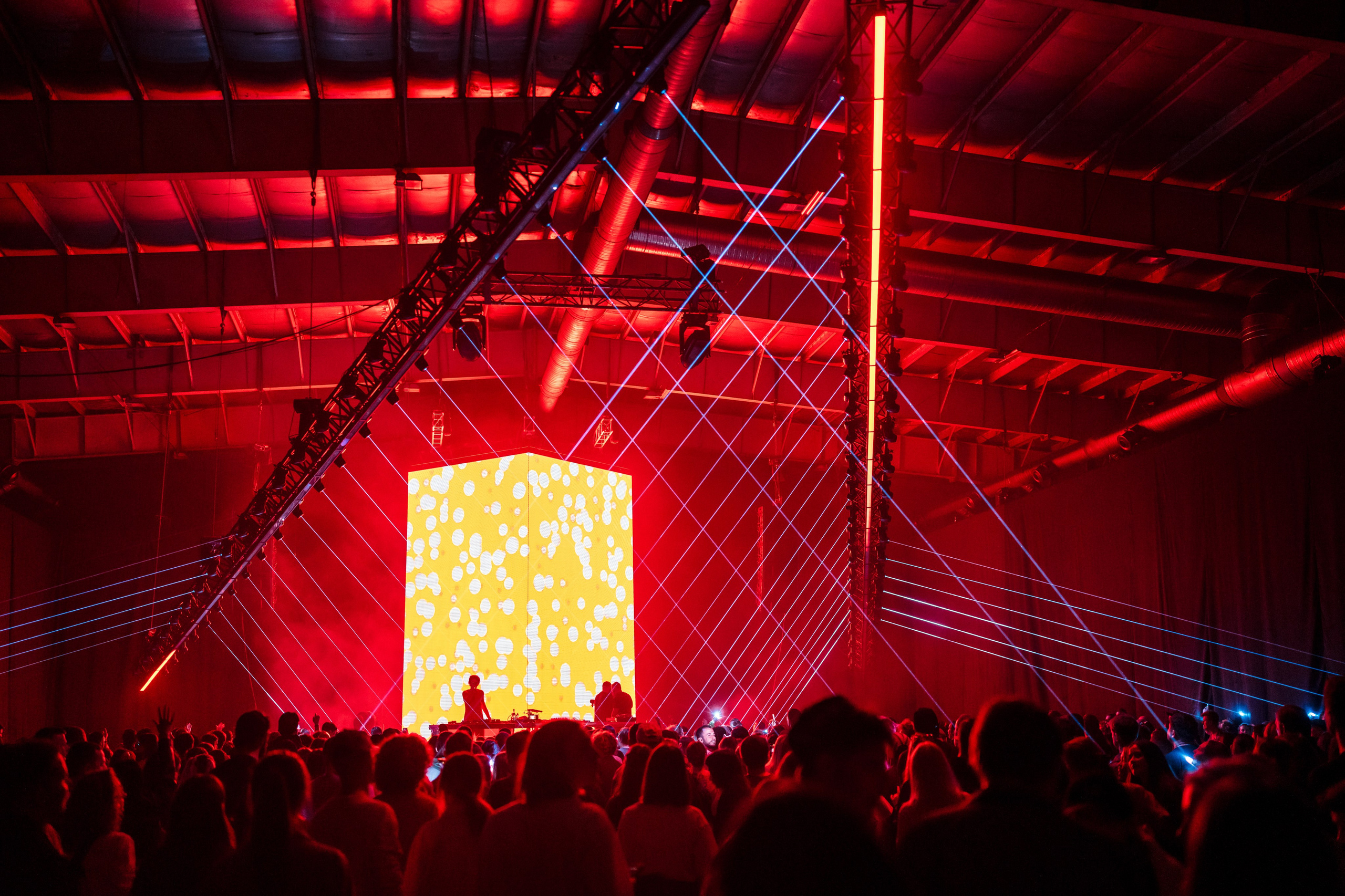 NUR 2025. @tomrus: Рустам Шагиморданов — фотограф