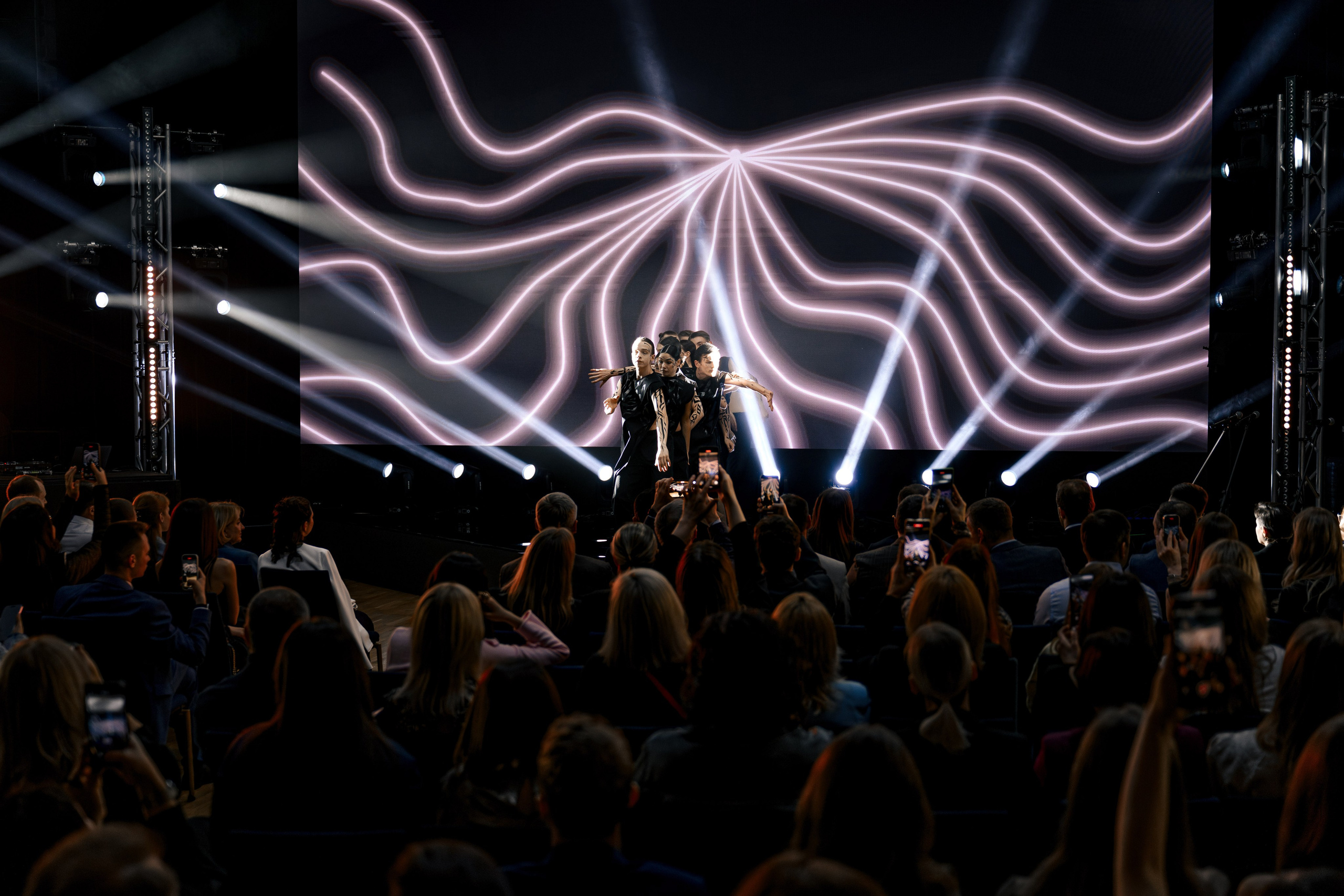 Атлас Девелопмент. Максим Комаров — Профессиональный фотограф