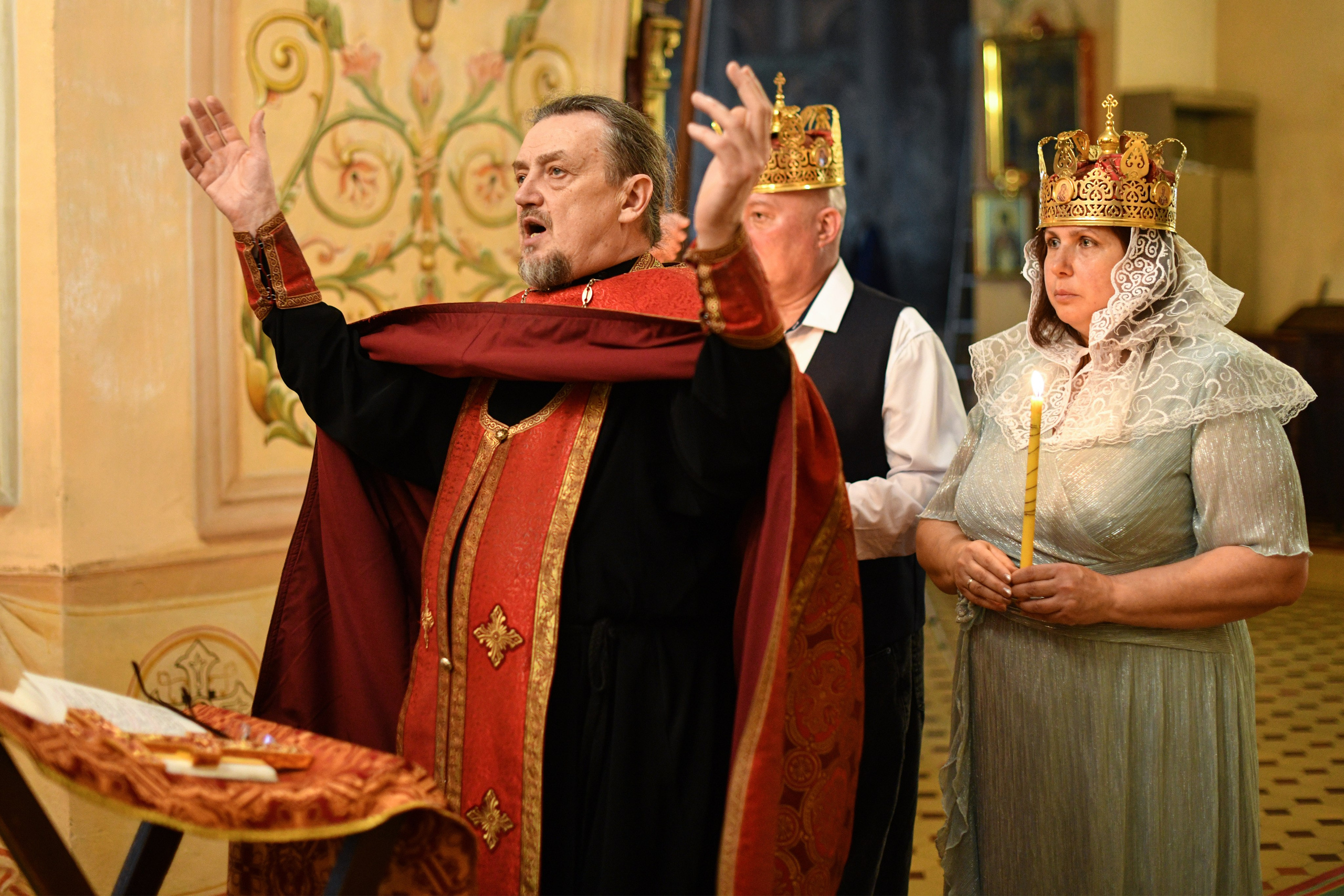 Венчание в Никольской церкви. Свадебный и портретный фотограф в Москве Галина Борисова