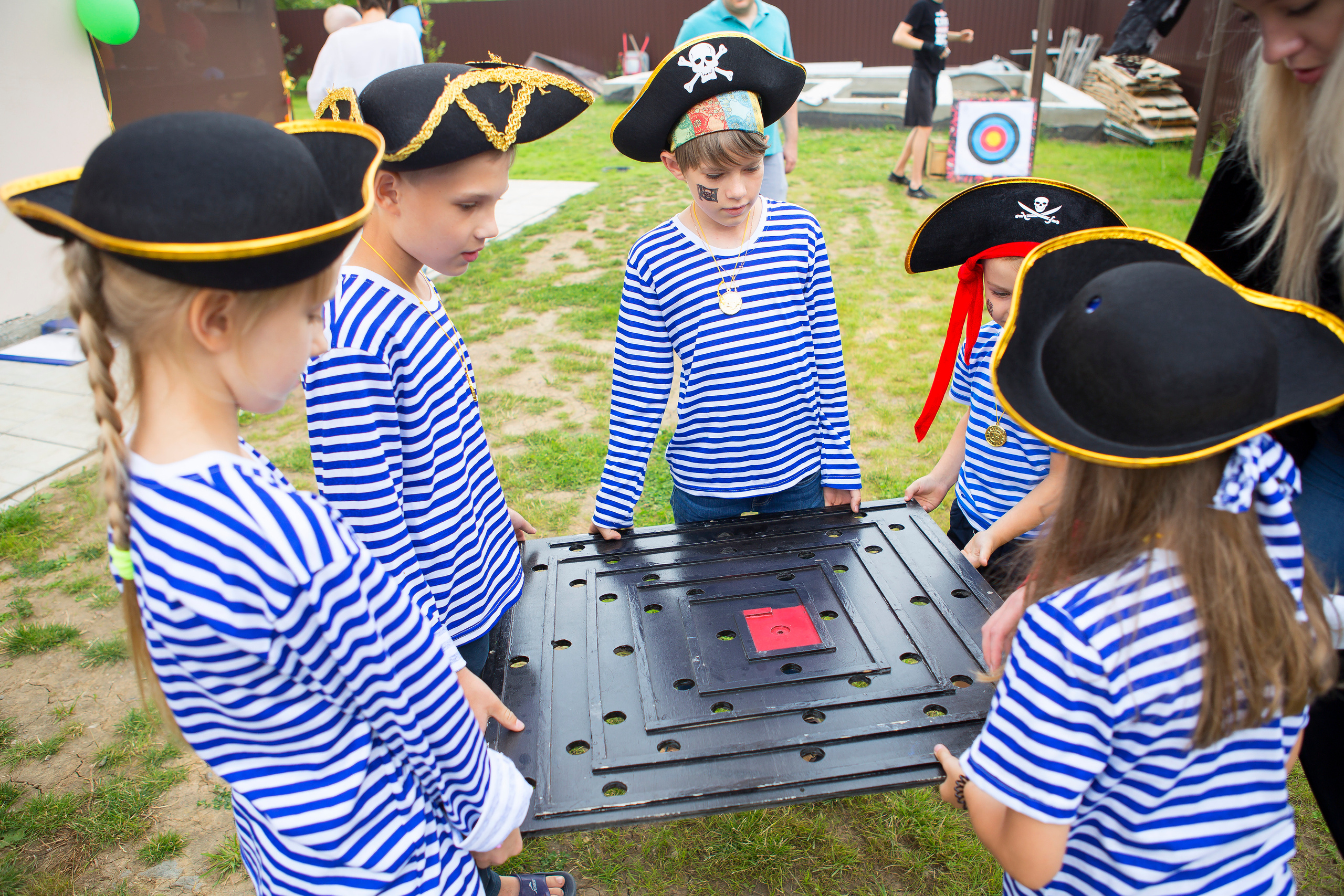 День рождения. Выпускные альбомы для школ и детских садов