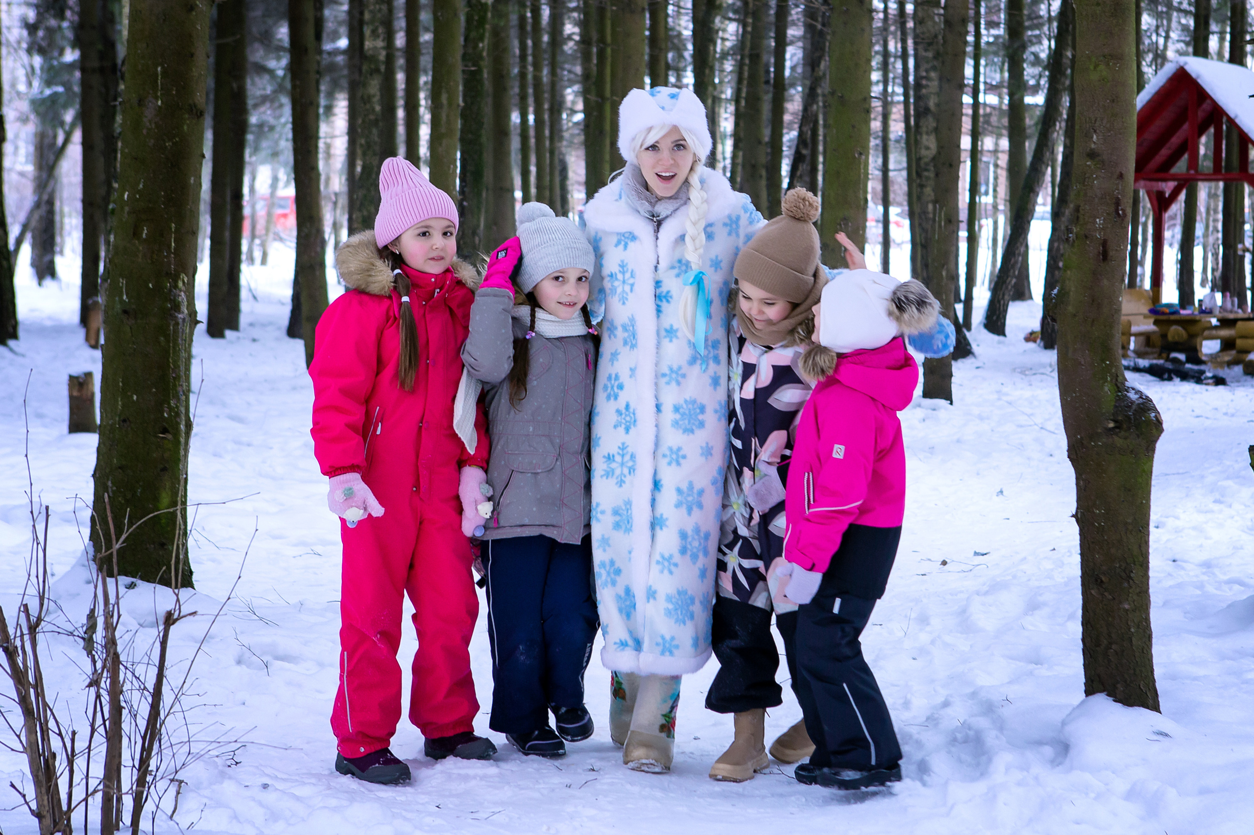 Новый год в лесу. Выпускные альбомы для школ и детских садов