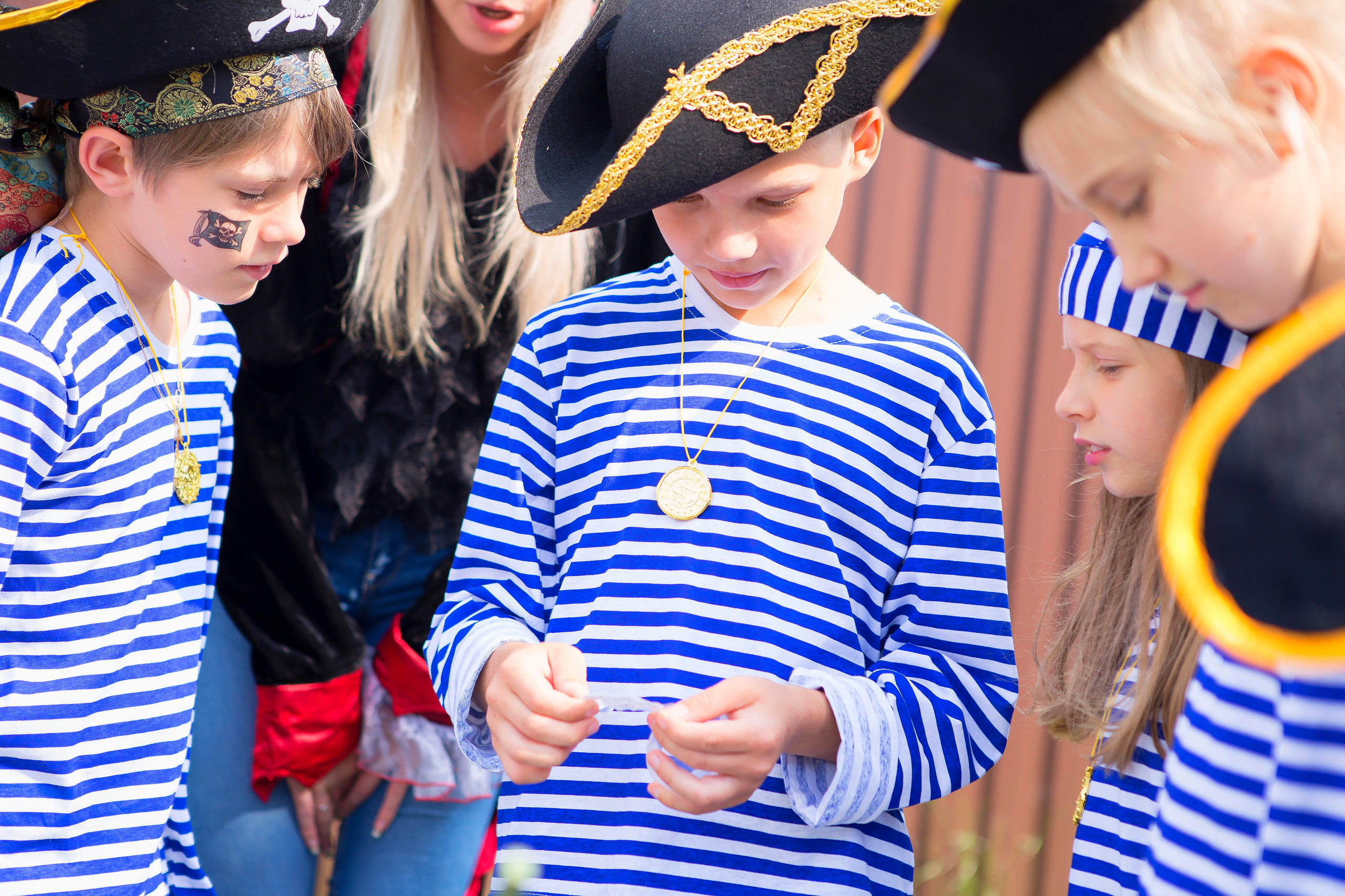 День рождения. Выпускные альбомы для школ и детских садов