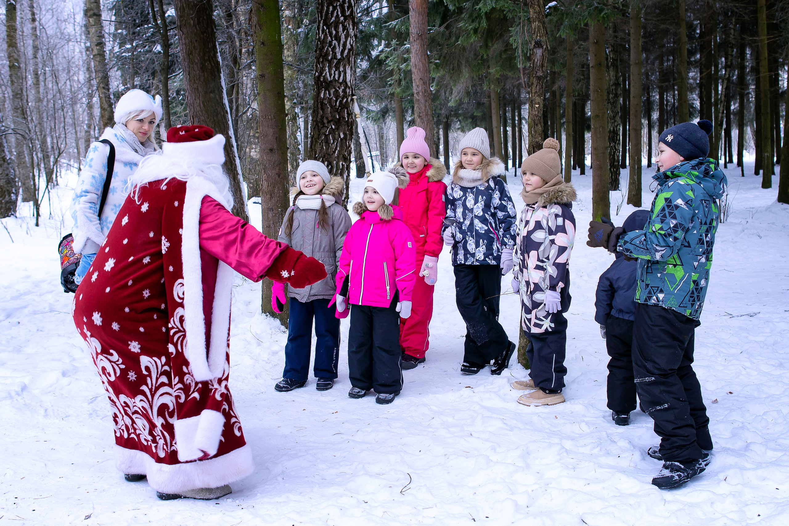 Новый год в лесу. Выпускные альбомы для школ и детских садов