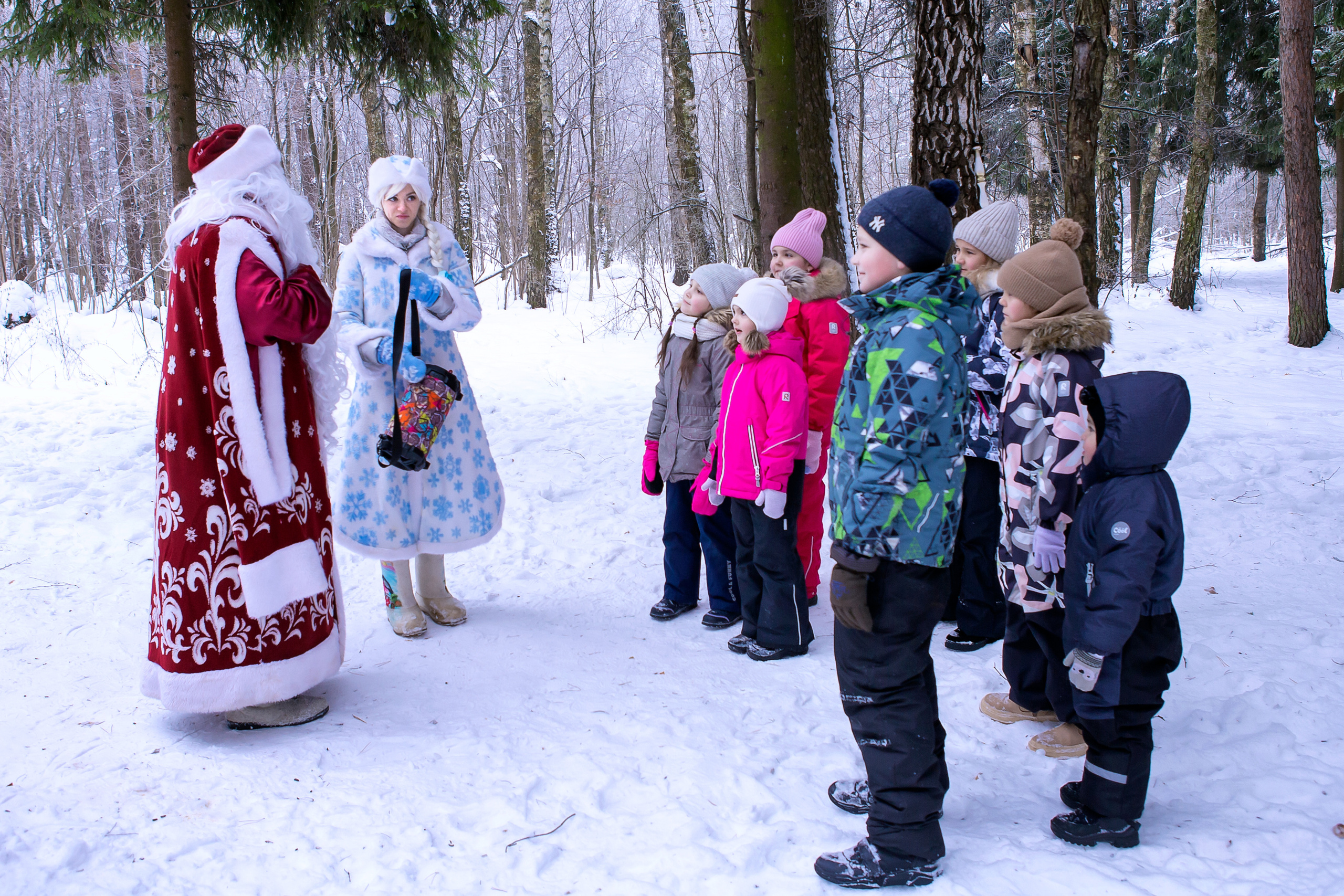 Новый год в лесу. Выпускные альбомы для школ и детских садов