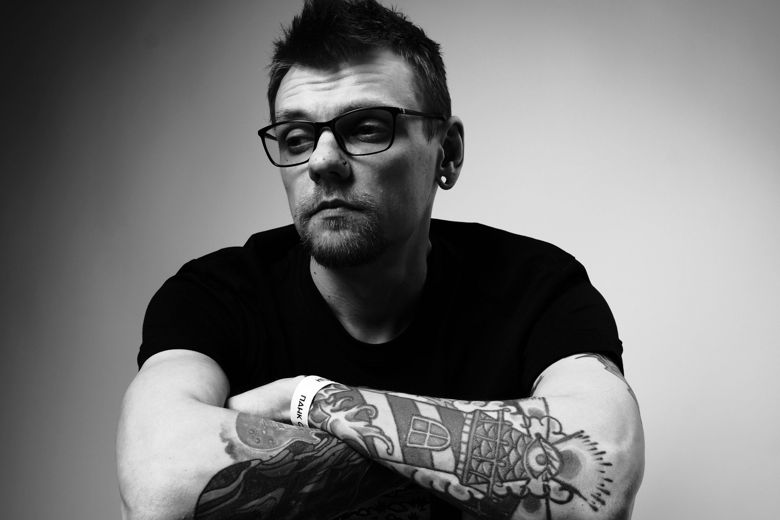 Контент для экспертов. Портретный фотограф в Москве Александр Денисов