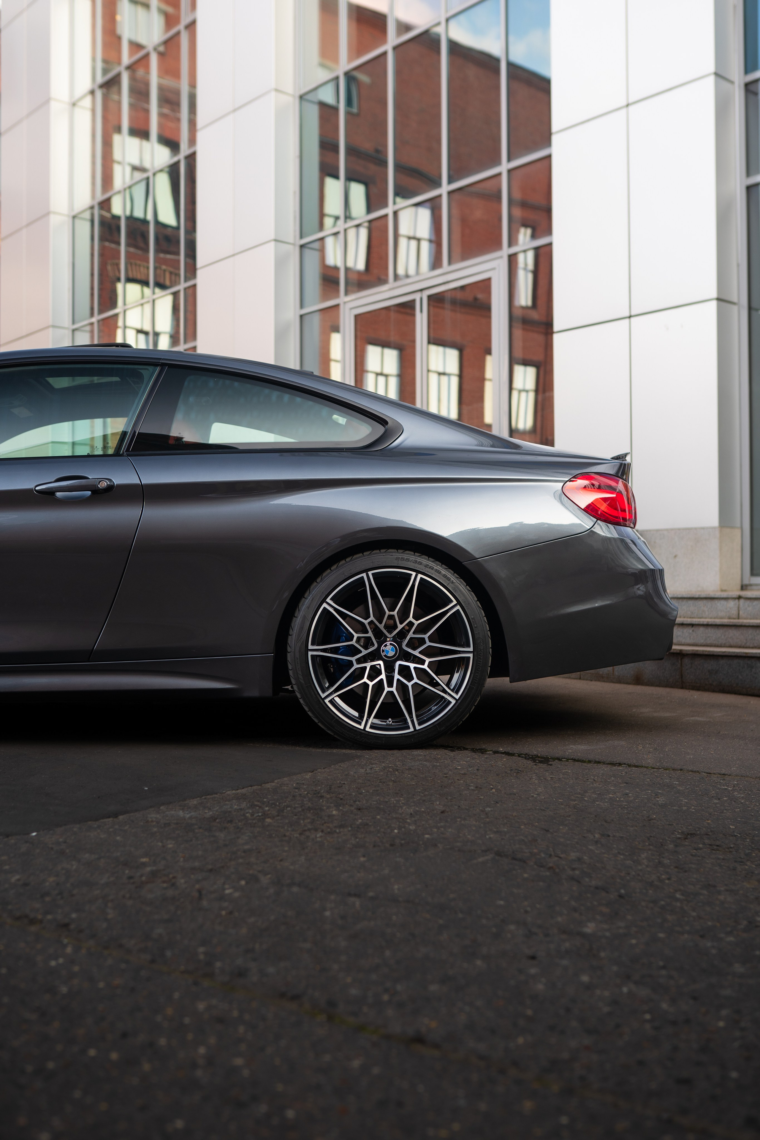 BMW 4-series. Mirllaev